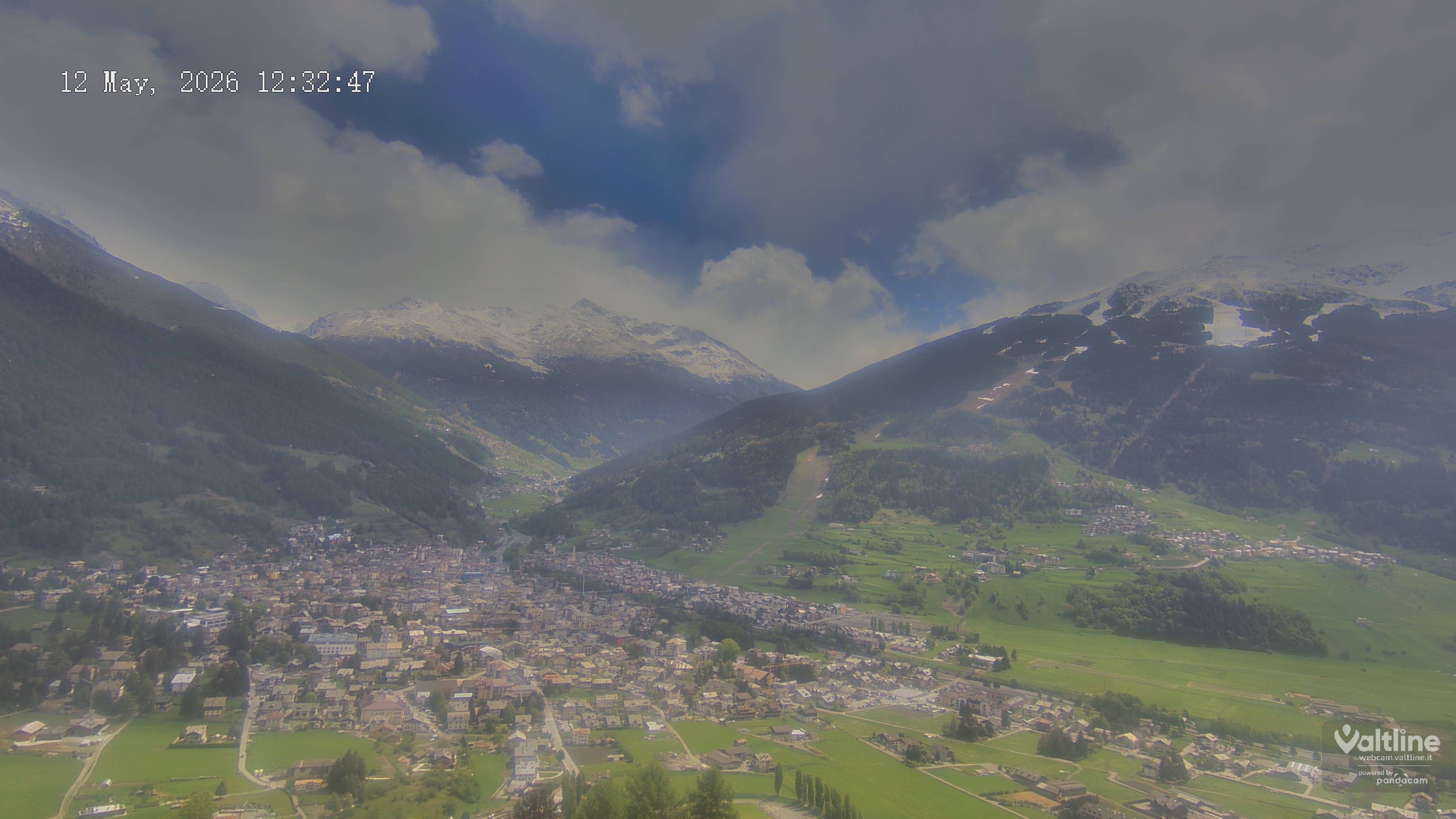 Archiv Foto Webcam Panoramablick Bormio, Lombardei