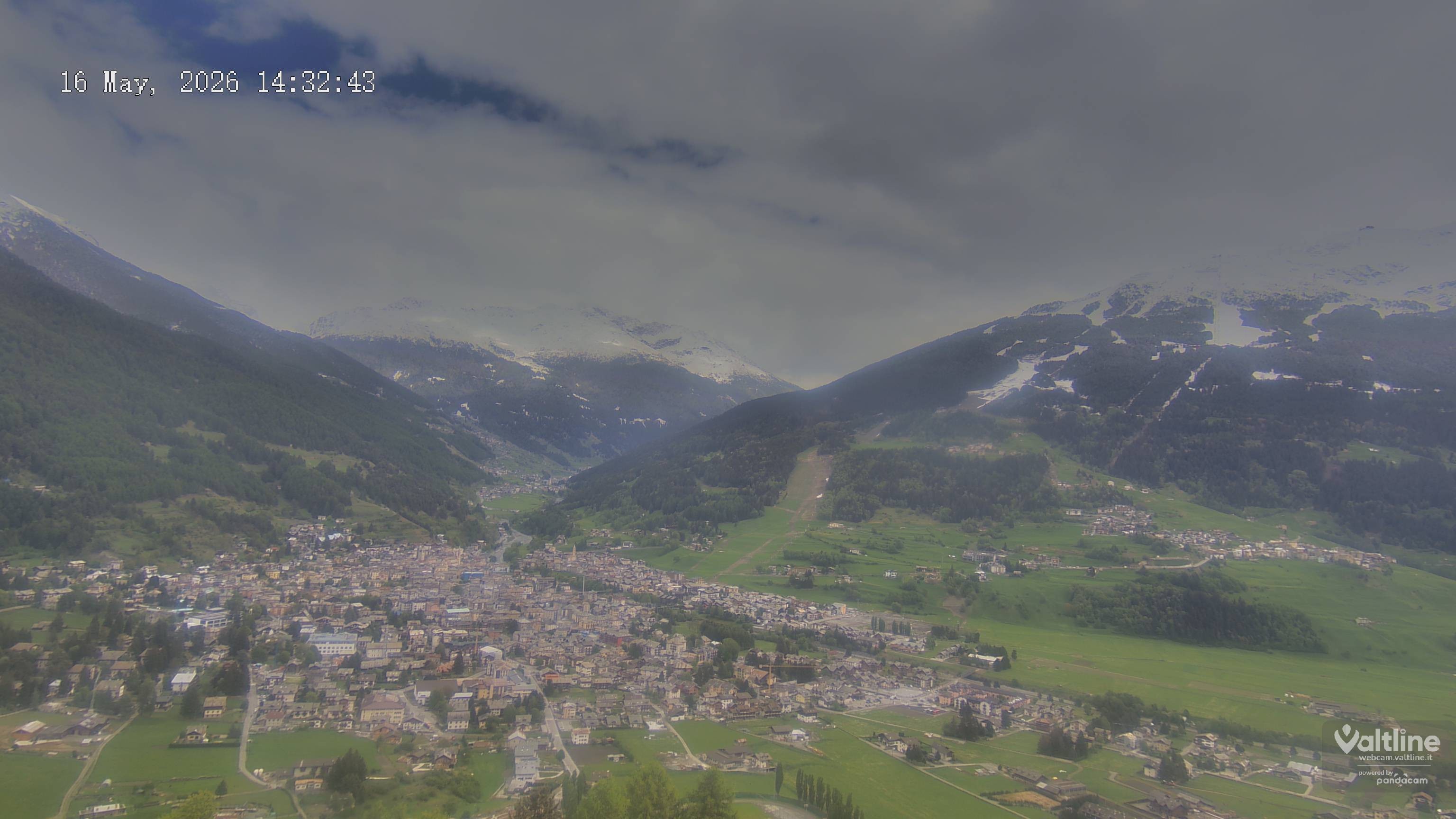 Archiv Foto Webcam Panoramablick Bormio, Lombardei