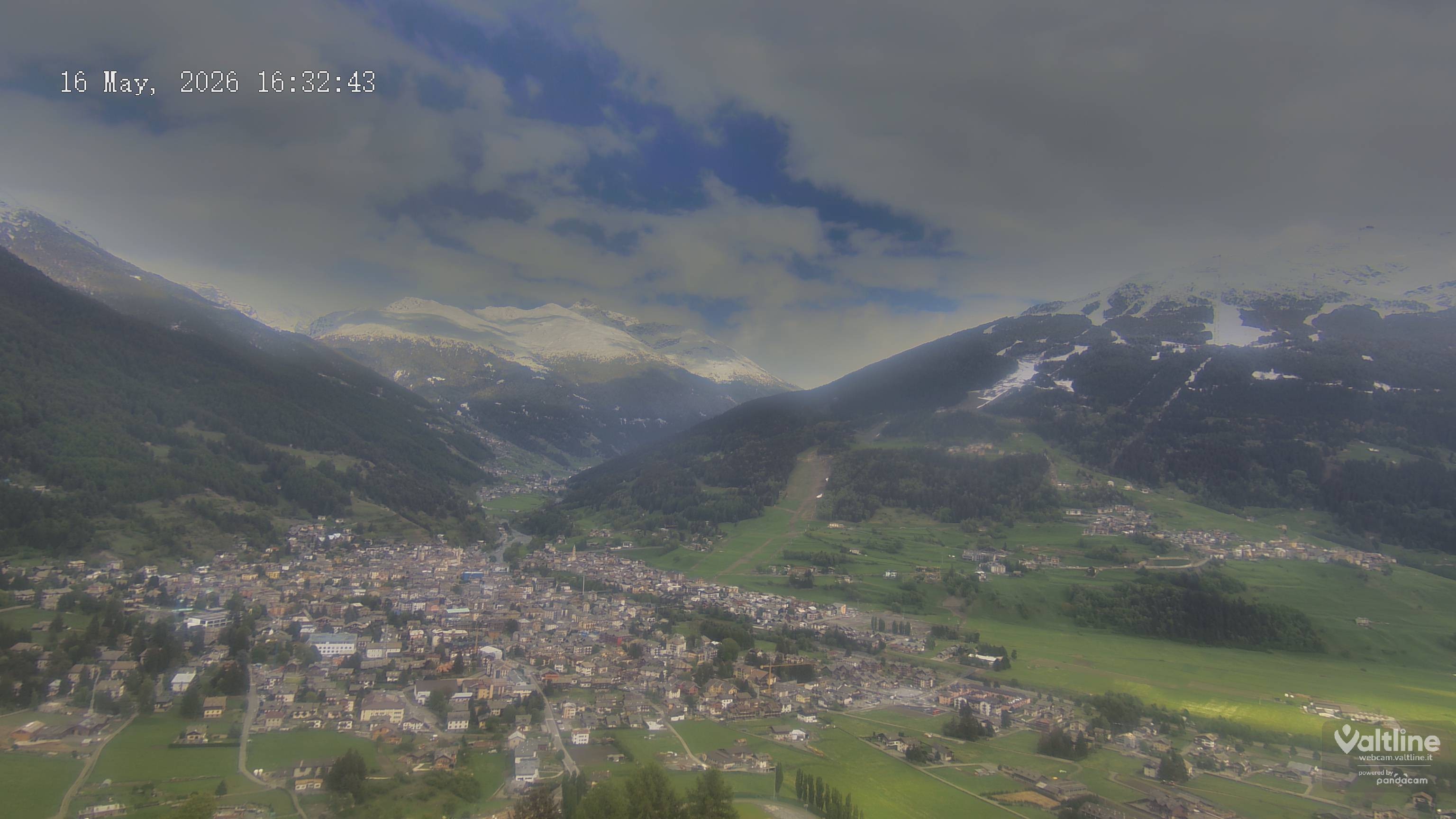 Archiv Foto Webcam Panoramablick Bormio, Lombardei