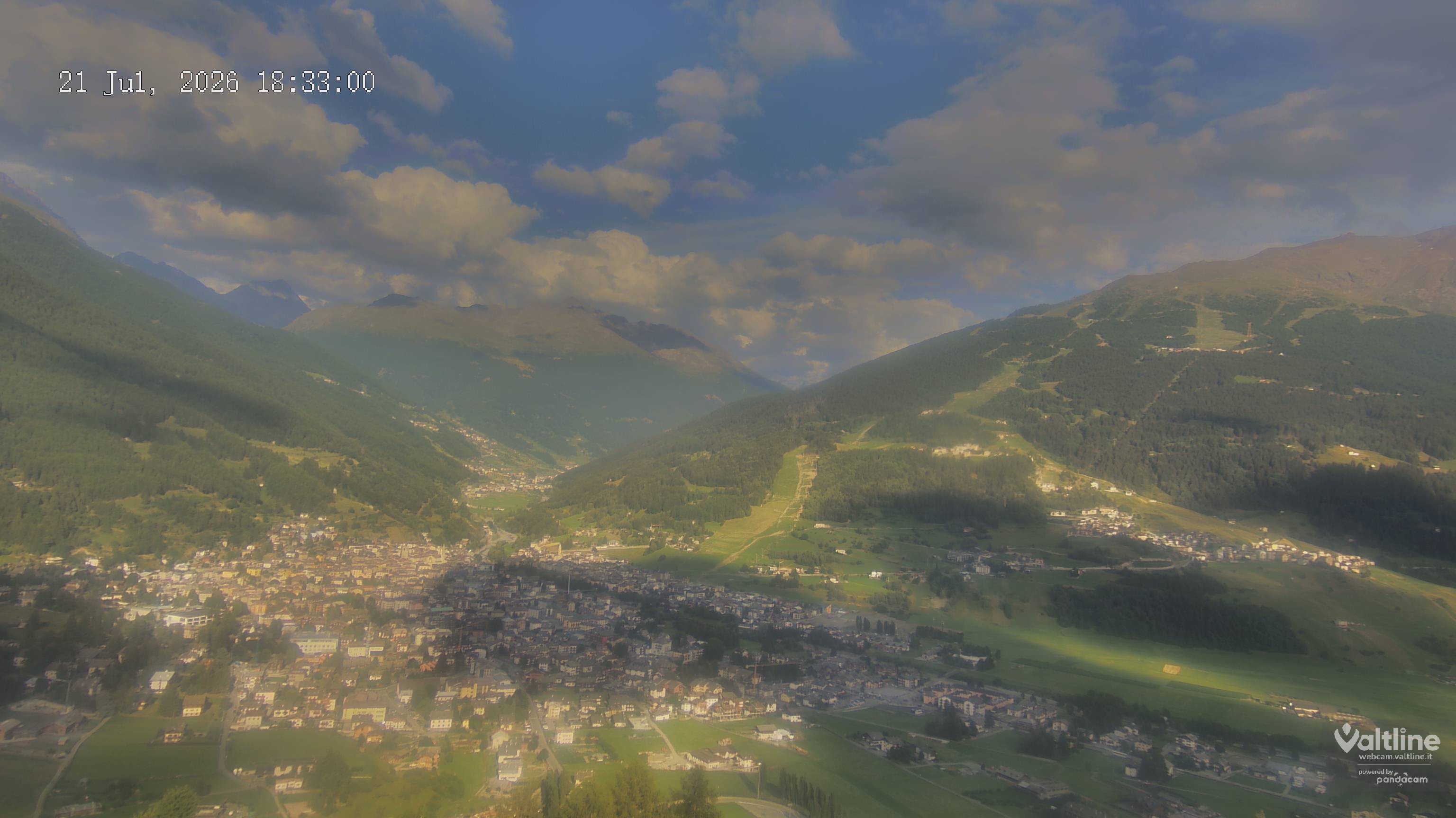 Archiv Foto Webcam Panoramablick Bormio, Lombardei