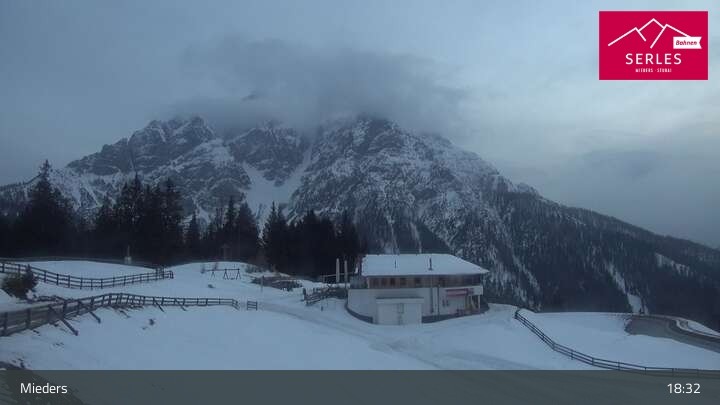 Archiv Foto Webcam Mieders: Rundblick von Bergstation Koppeneck