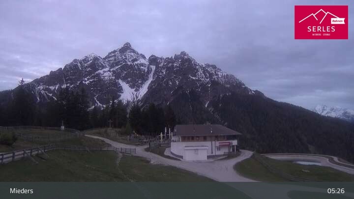 Archiv Foto Webcam Mieders: Rundblick von Bergstation Koppeneck