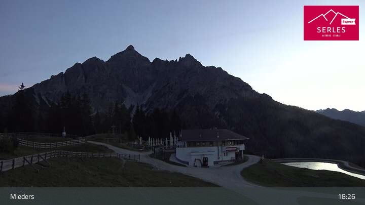 Archiv Foto Webcam Mieders: Rundblick von Bergstation Koppeneck