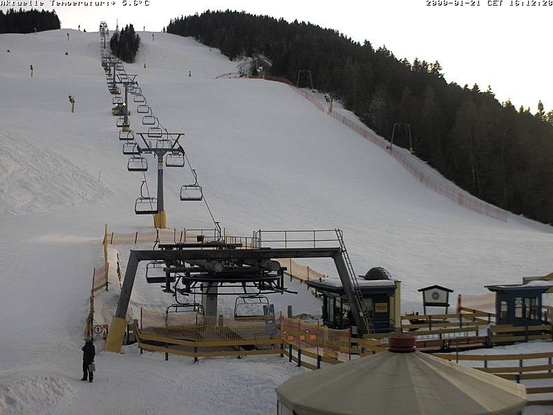 Archived image Webcam base station Gschwandtkopf, Seefeld