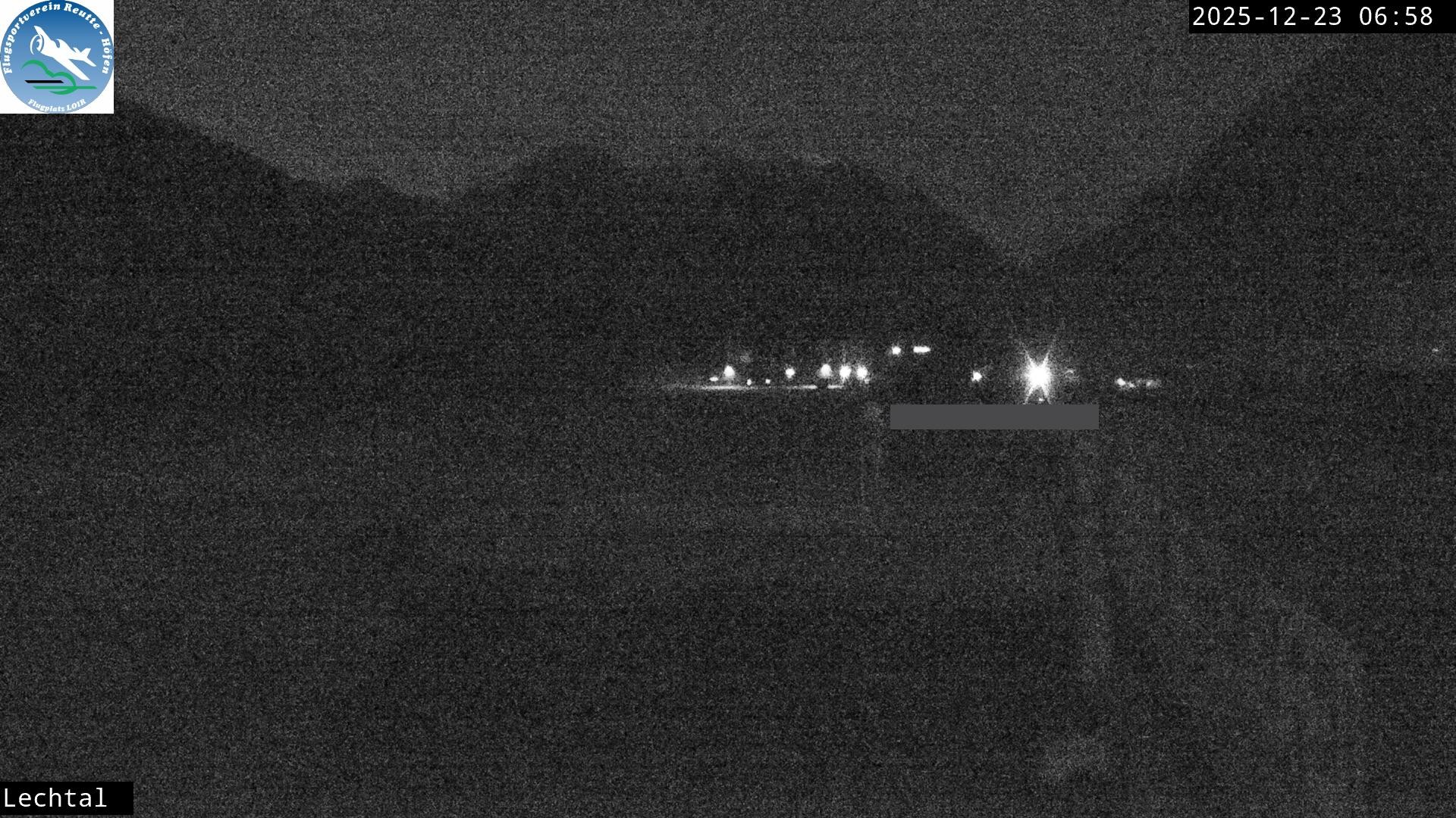 Archiv Foto Webcam Flugplatz Höfen, Tirol