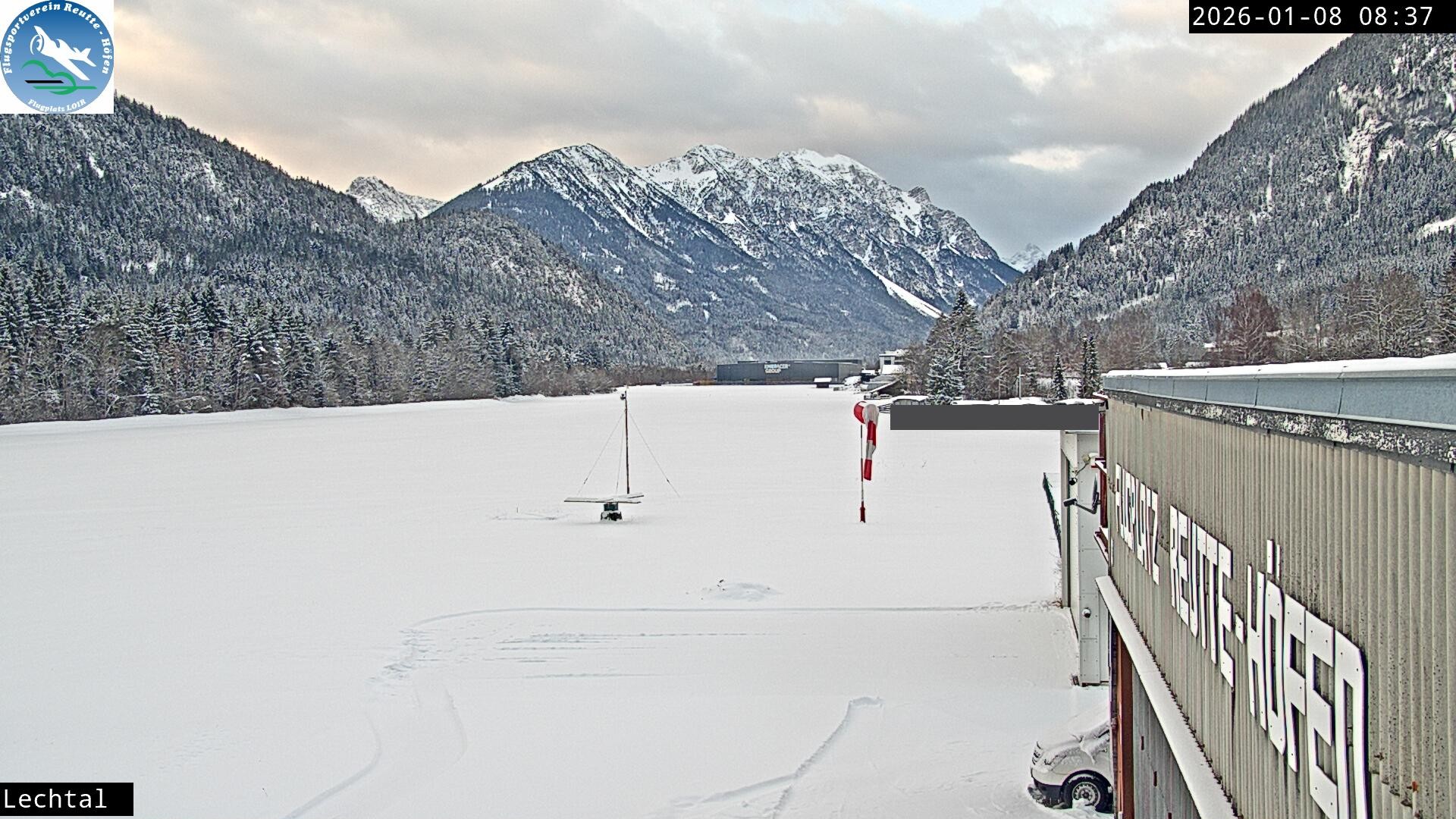 Archiv Foto Webcam Flugplatz Höfen, Tirol