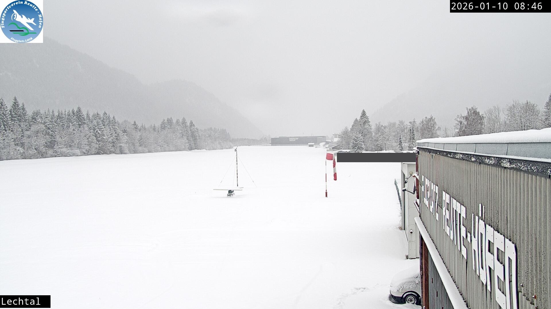 Archived image Webcam Hoefen airport, Tyrol