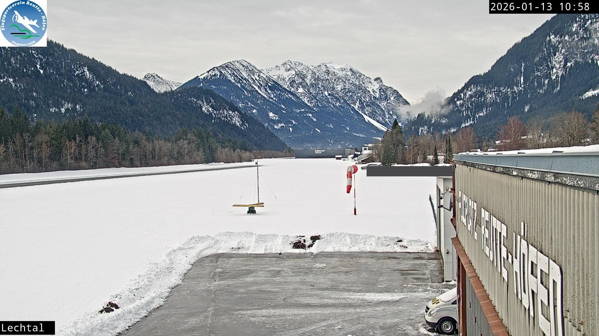 Archiv Foto Webcam Flugplatz Höfen, Tirol