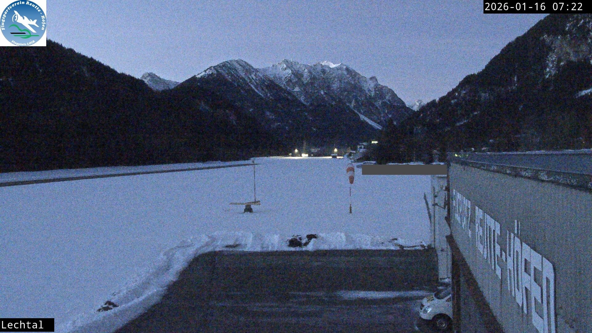 Archiv Foto Webcam Flugplatz Höfen, Tirol