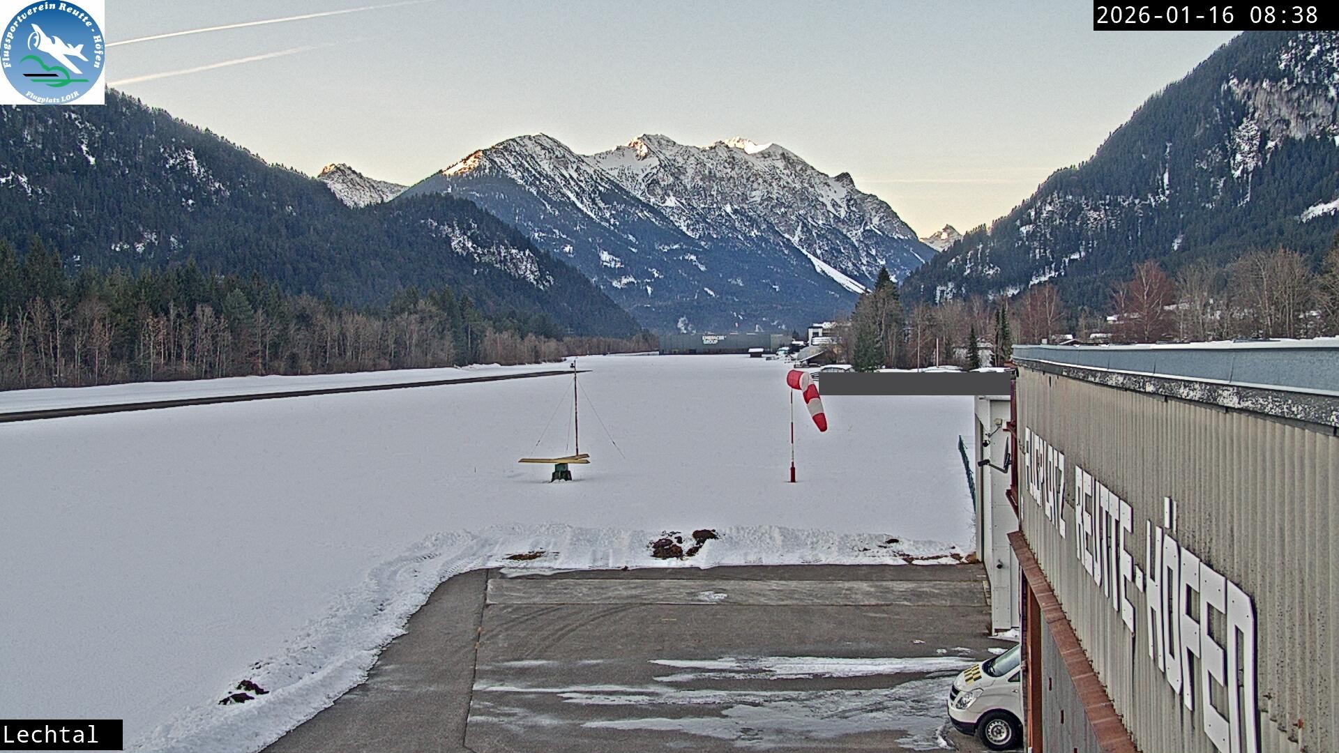 Archiv Foto Webcam Flugplatz Höfen, Tirol