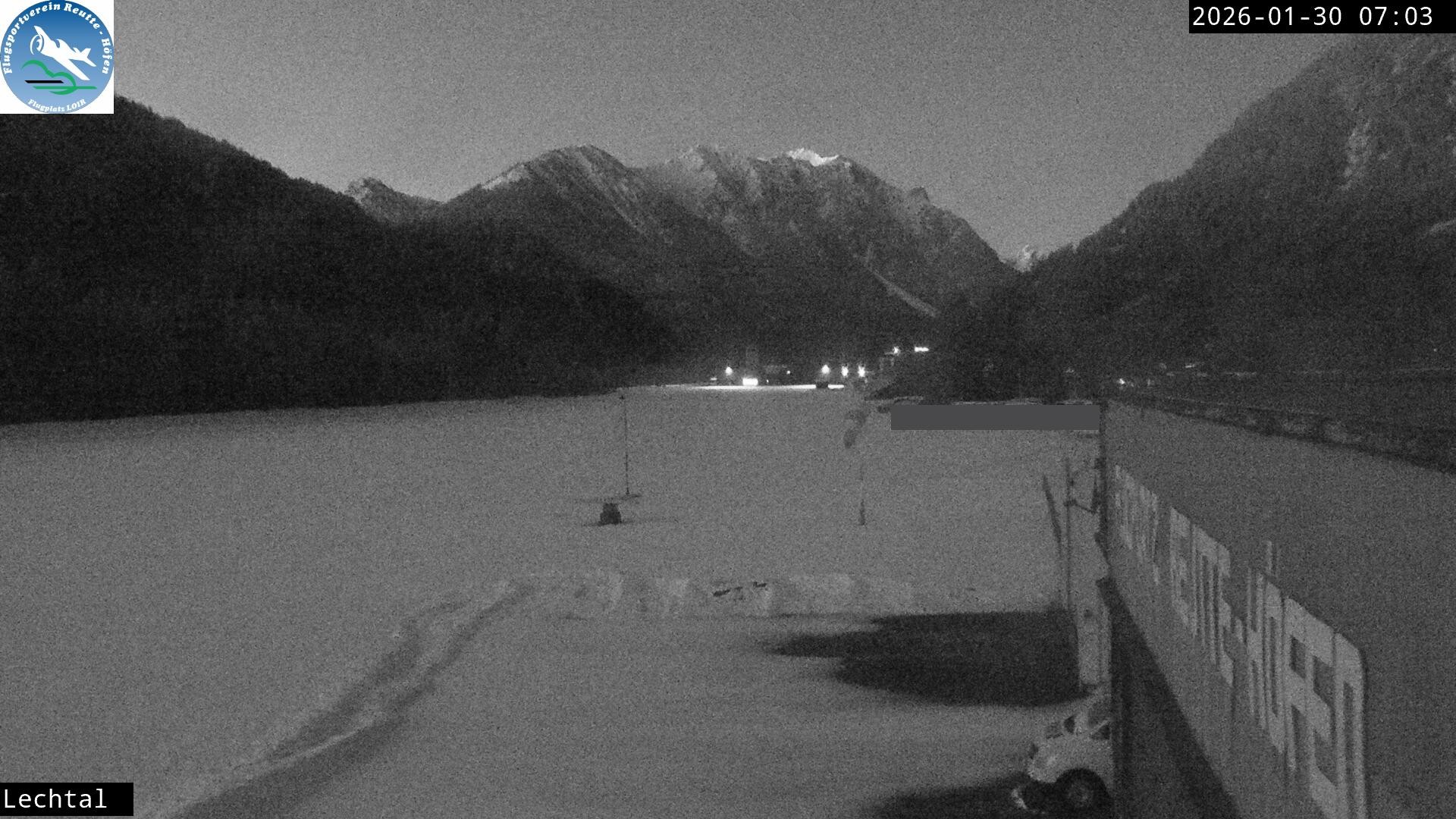 Archiv Foto Webcam Flugplatz Höfen, Tirol