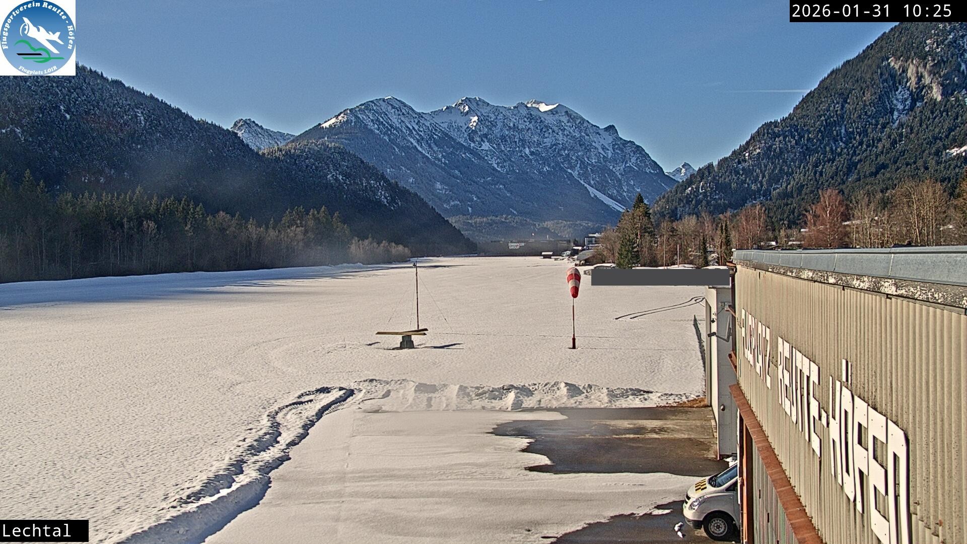 Archiv Foto Webcam Flugplatz Höfen, Tirol