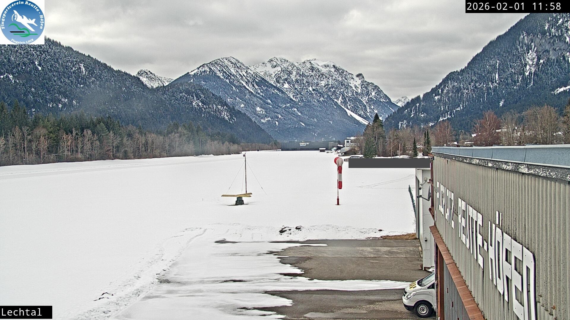 Archiv Foto Webcam Flugplatz Höfen, Tirol