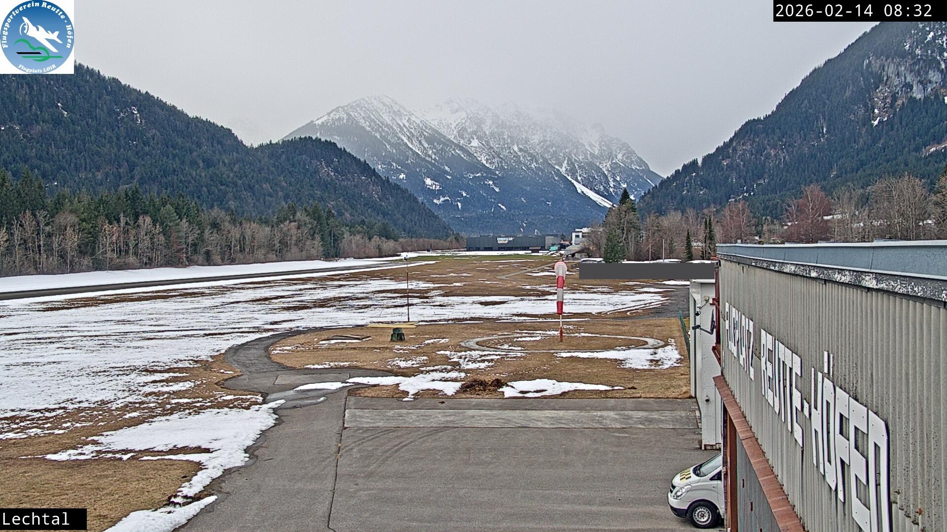 Archived image Webcam Hoefen airport, Tyrol