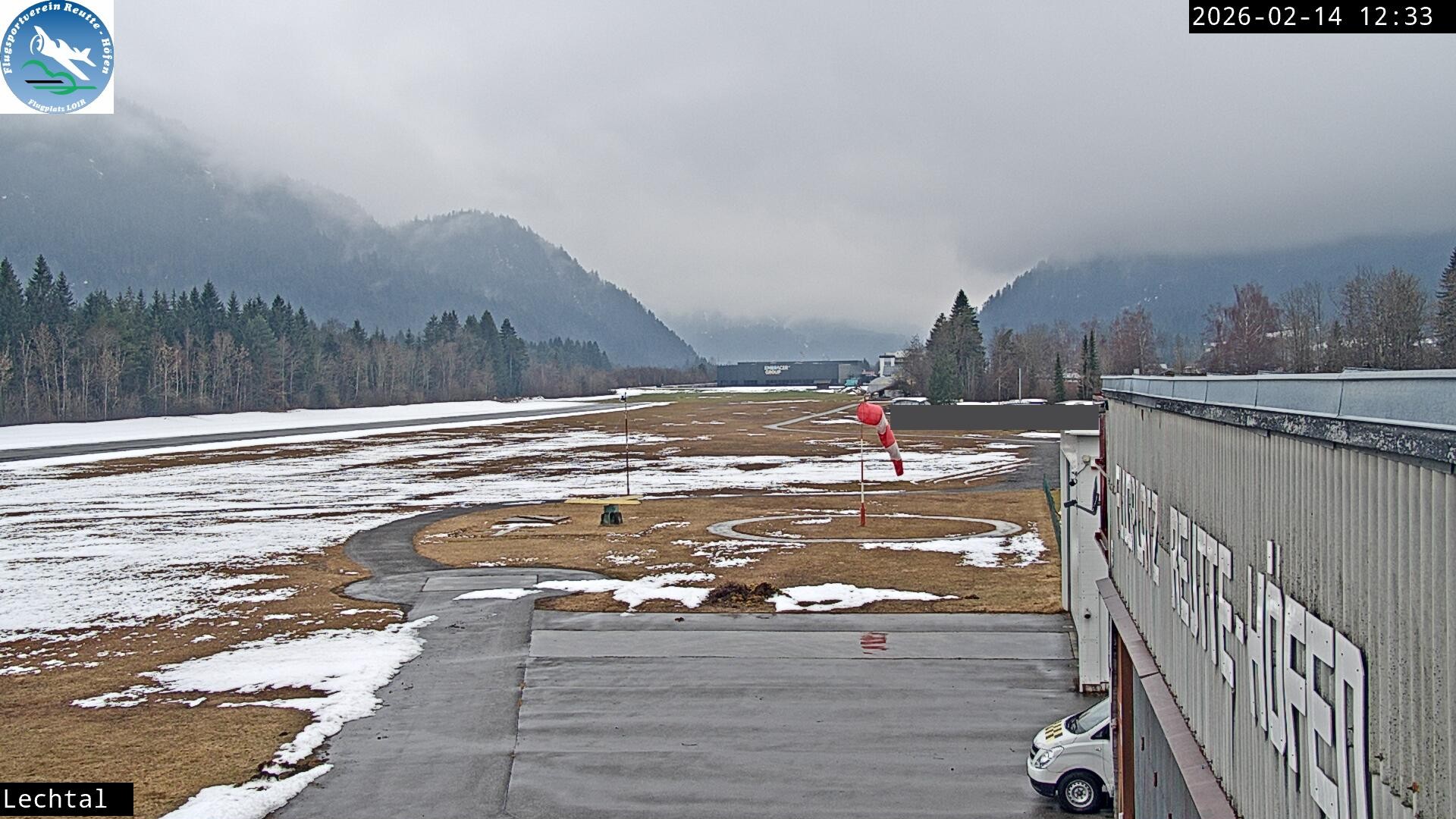 Archived image Webcam Hoefen airport, Tyrol