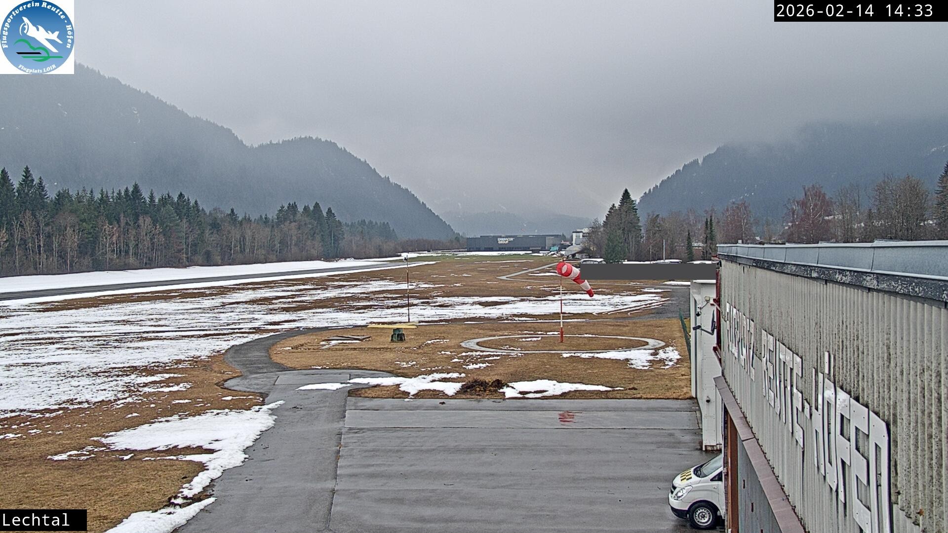 Archived image Webcam Hoefen airport, Tyrol