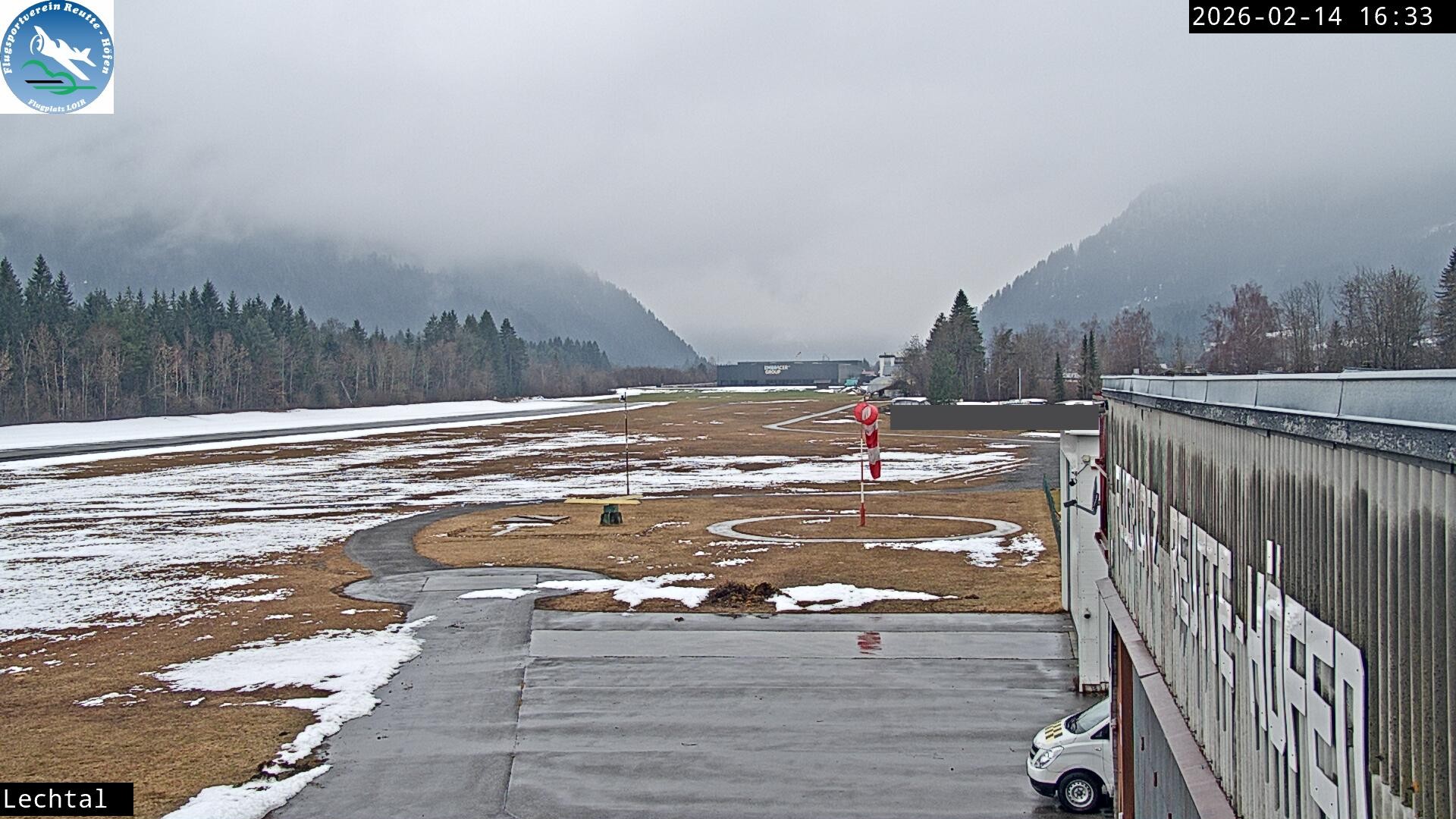 Archived image Webcam Hoefen airport, Tyrol