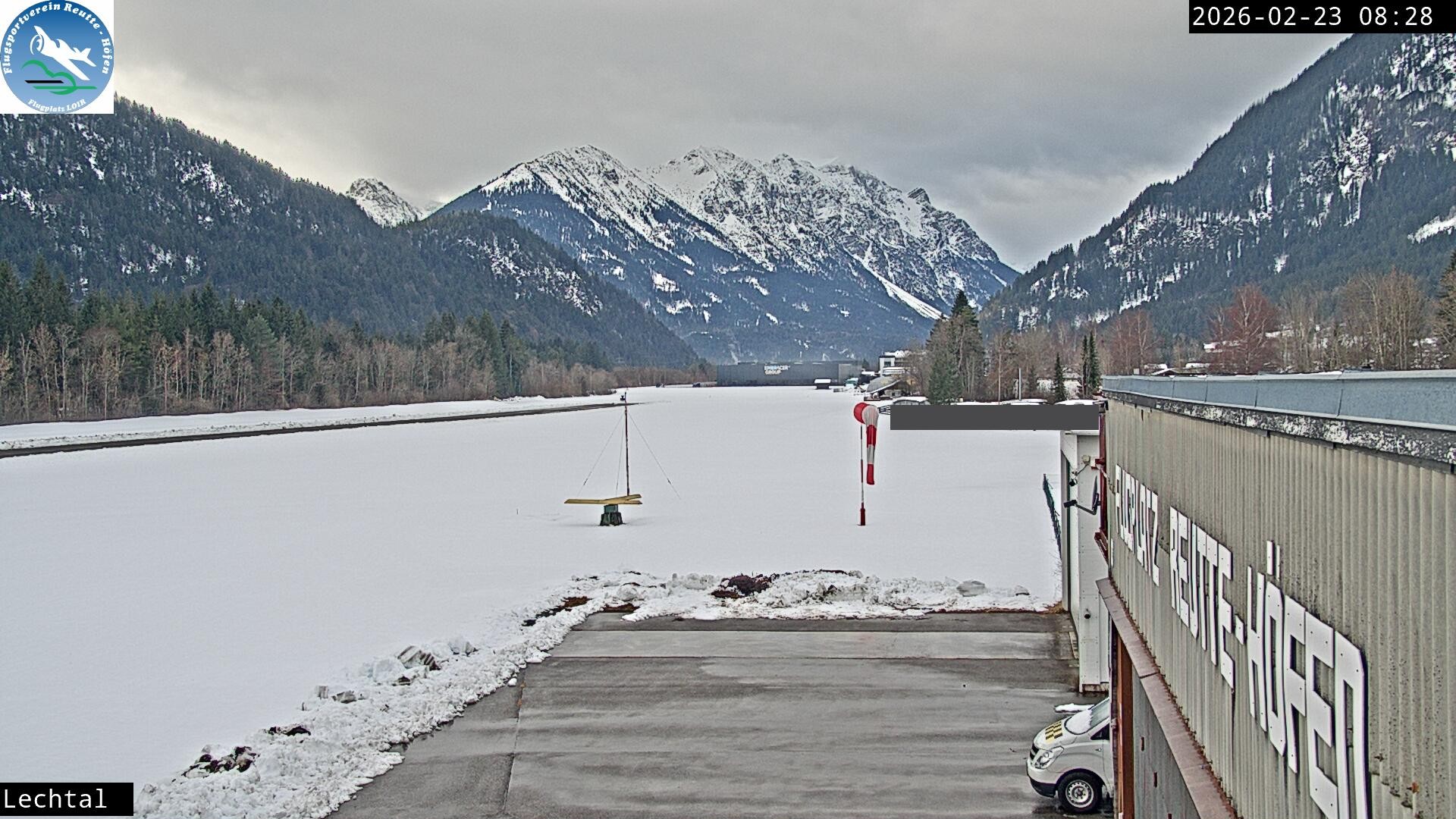 Archiv Foto Webcam Flugplatz Höfen, Tirol