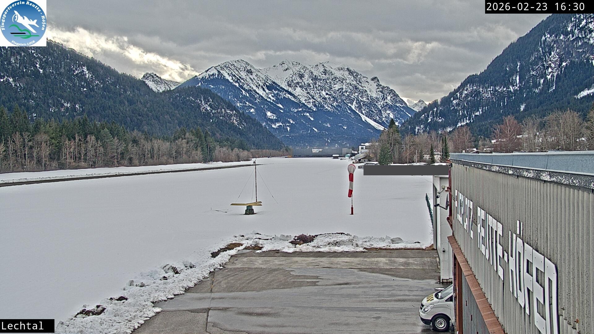 Archiv Foto Webcam Flugplatz Höfen, Tirol