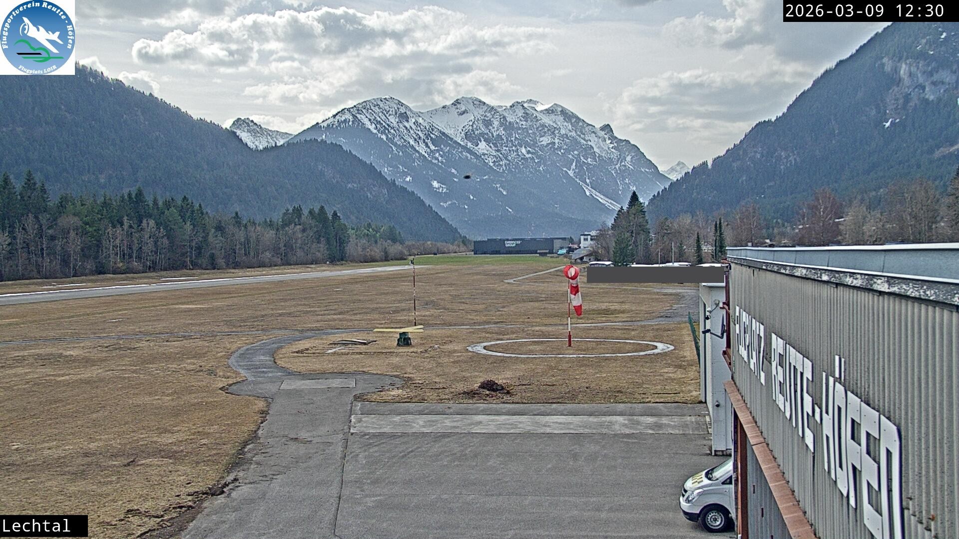 Archiv Foto Webcam Flugplatz Höfen, Tirol