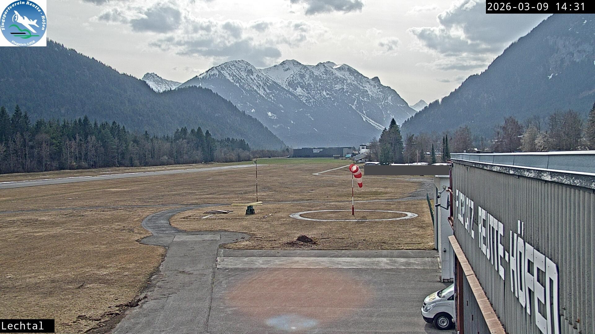 Archiv Foto Webcam Flugplatz Höfen, Tirol