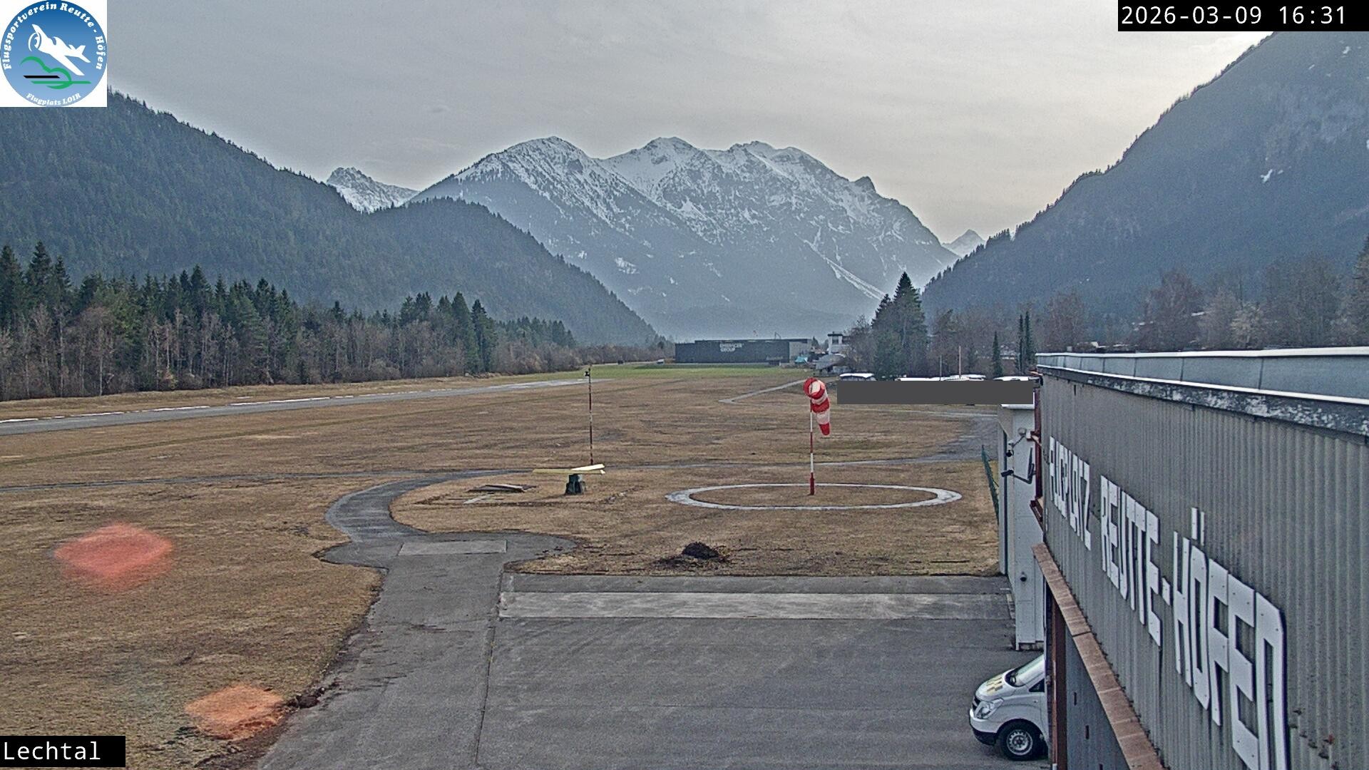 Archiv Foto Webcam Flugplatz Höfen, Tirol