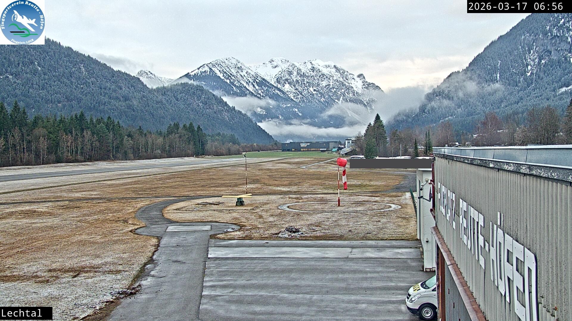 Archiv Foto Webcam Flugplatz Höfen, Tirol