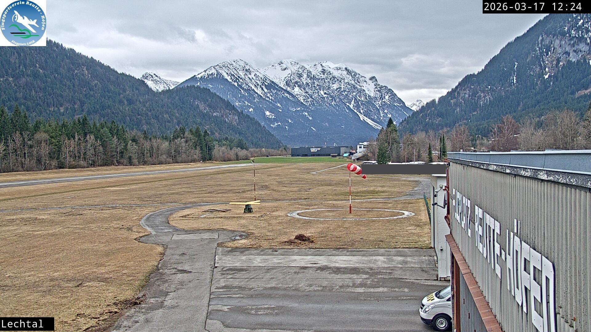 Archiv Foto Webcam Flugplatz Höfen, Tirol
