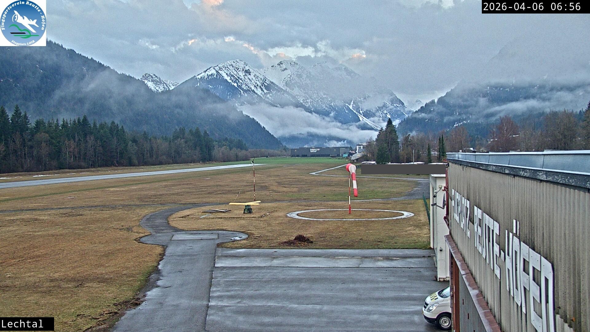 Archiv Foto Webcam Flugplatz Höfen, Tirol