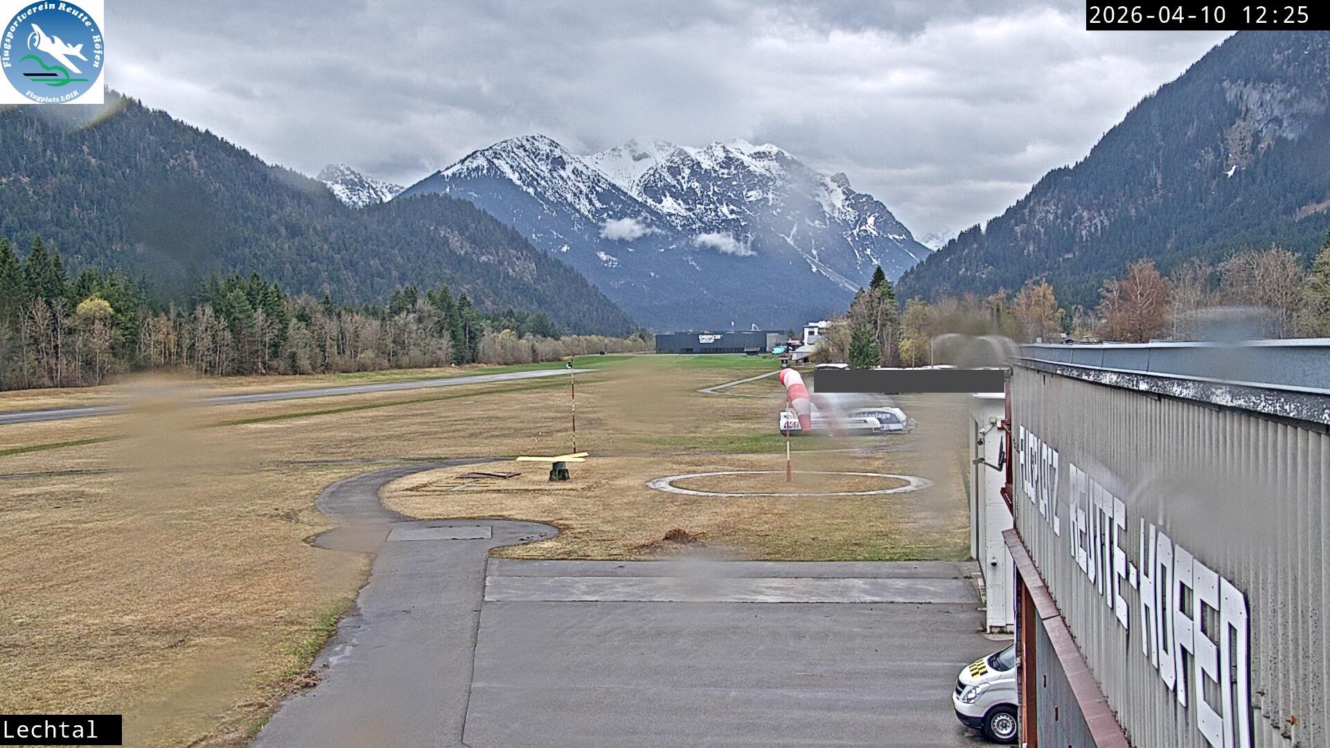 Archiv Foto Webcam Flugplatz Höfen, Tirol