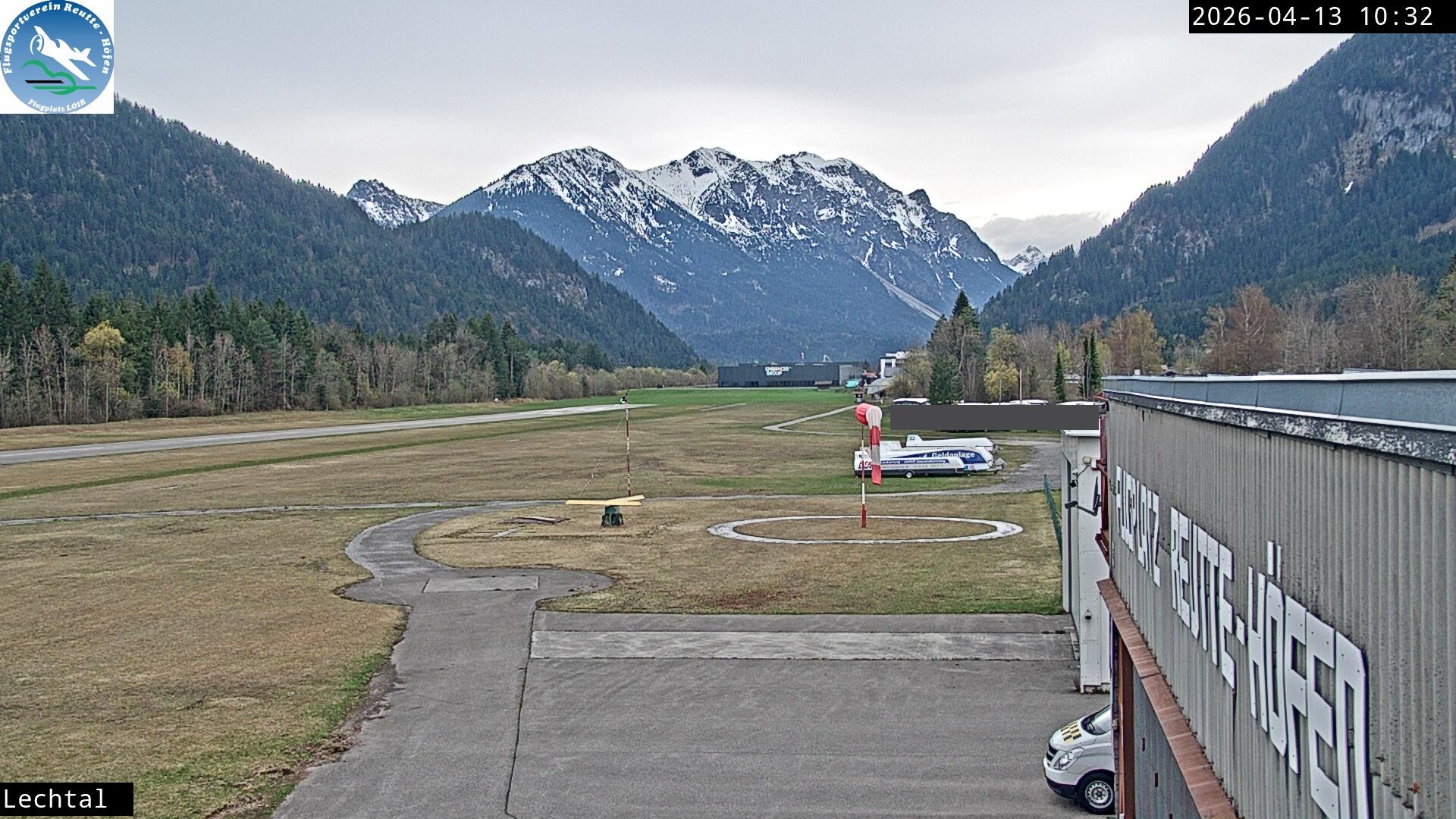 Archiv Foto Webcam Flugplatz Höfen, Tirol