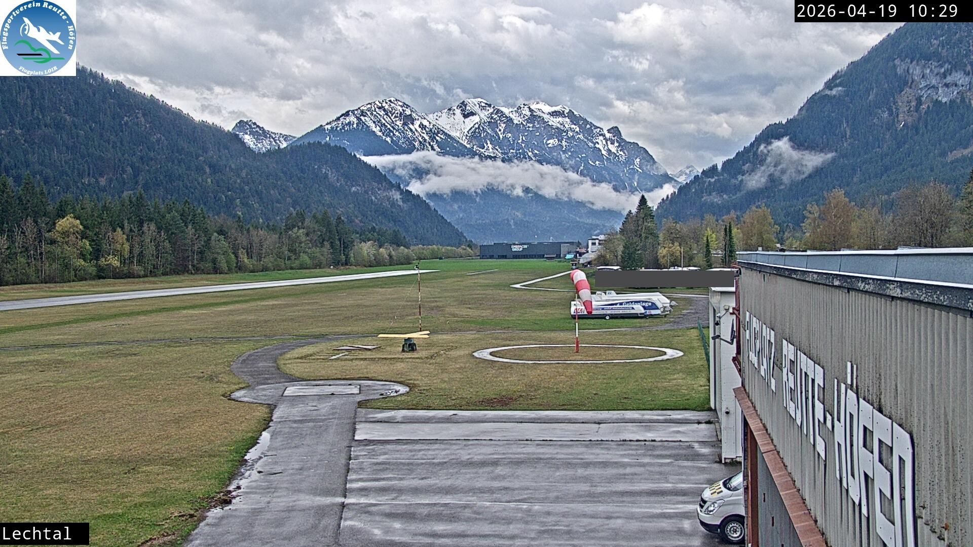 Archiv Foto Webcam Flugplatz Höfen, Tirol