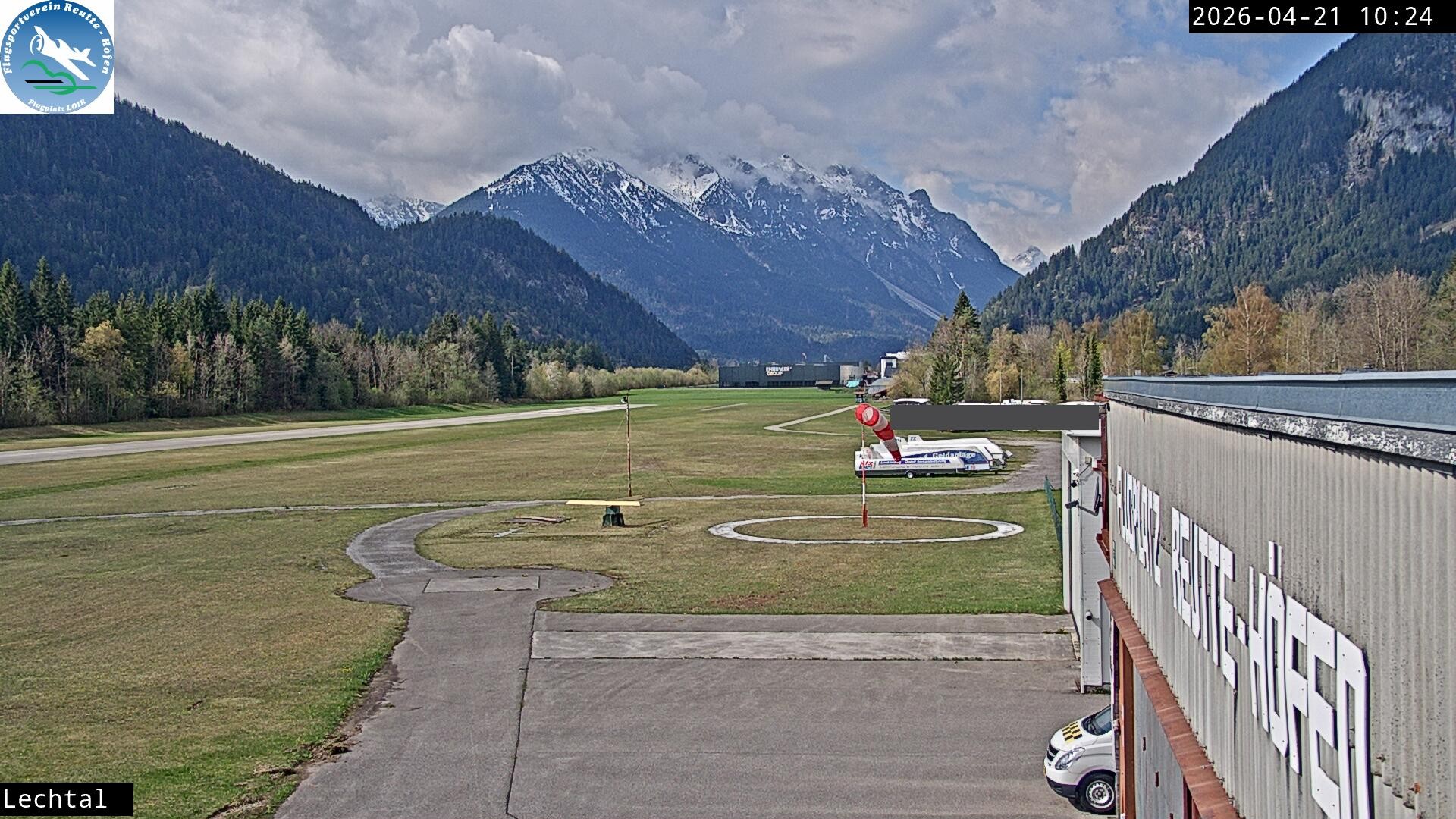 Archiv Foto Webcam Flugplatz Höfen, Tirol