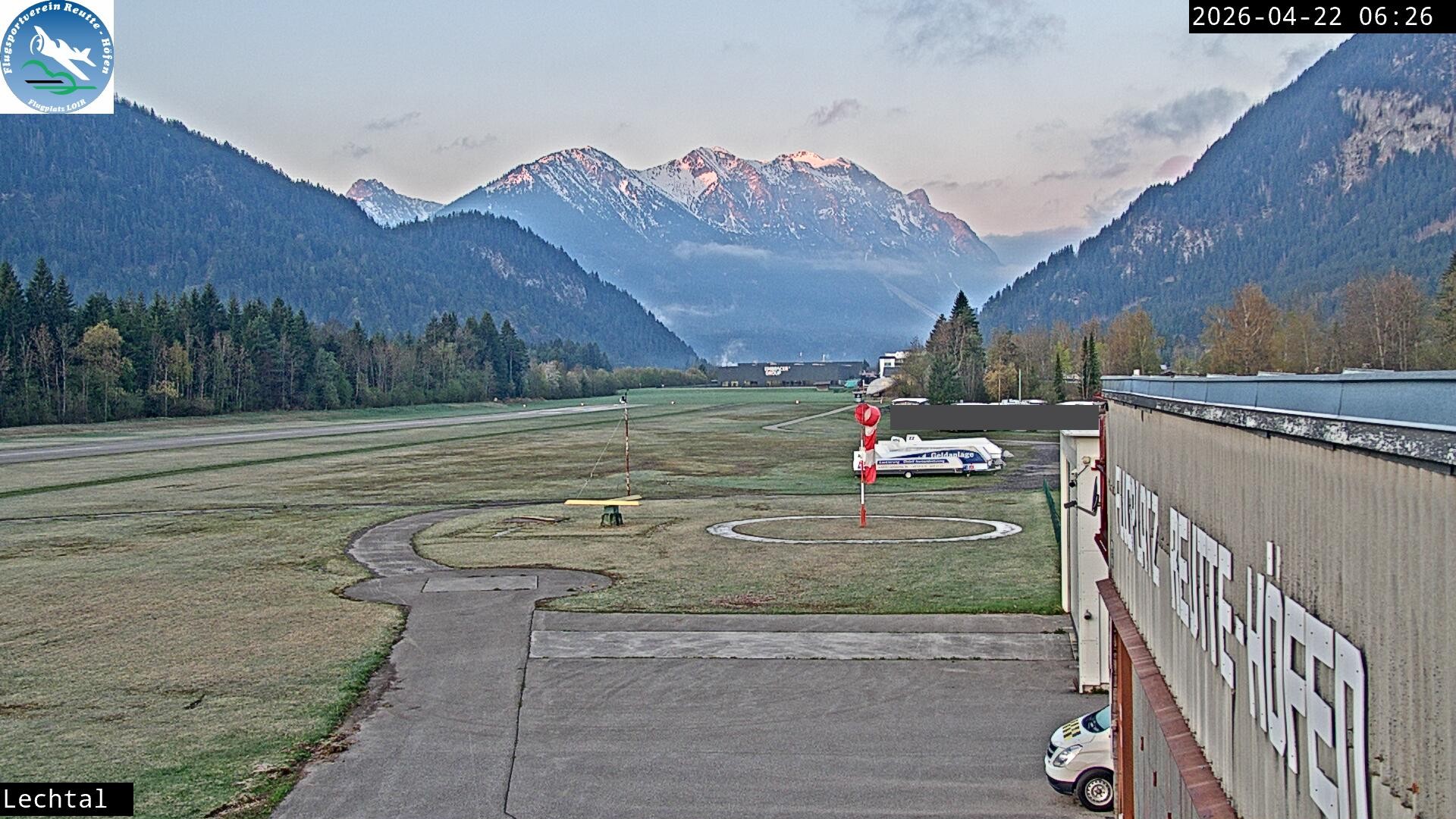 Archiv Foto Webcam Flugplatz Höfen, Tirol
