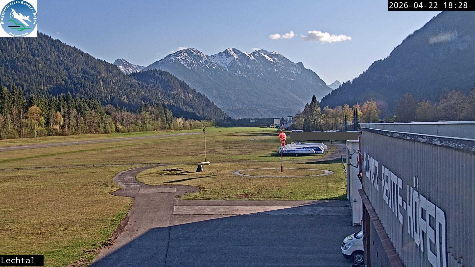 Archiv Foto Webcam Flugplatz Höfen, Tirol