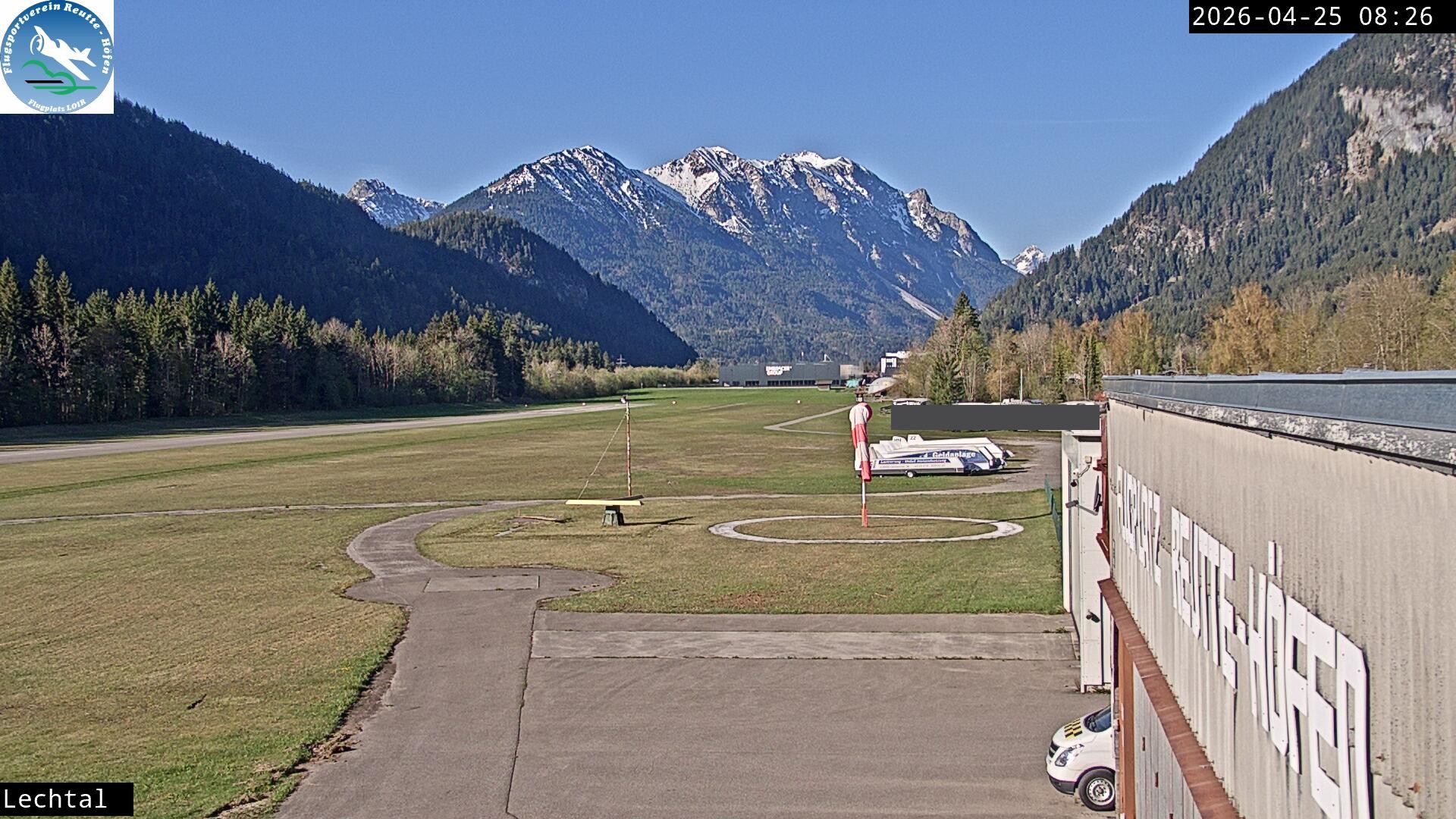 Archived image Webcam Hoefen airport, Tyrol