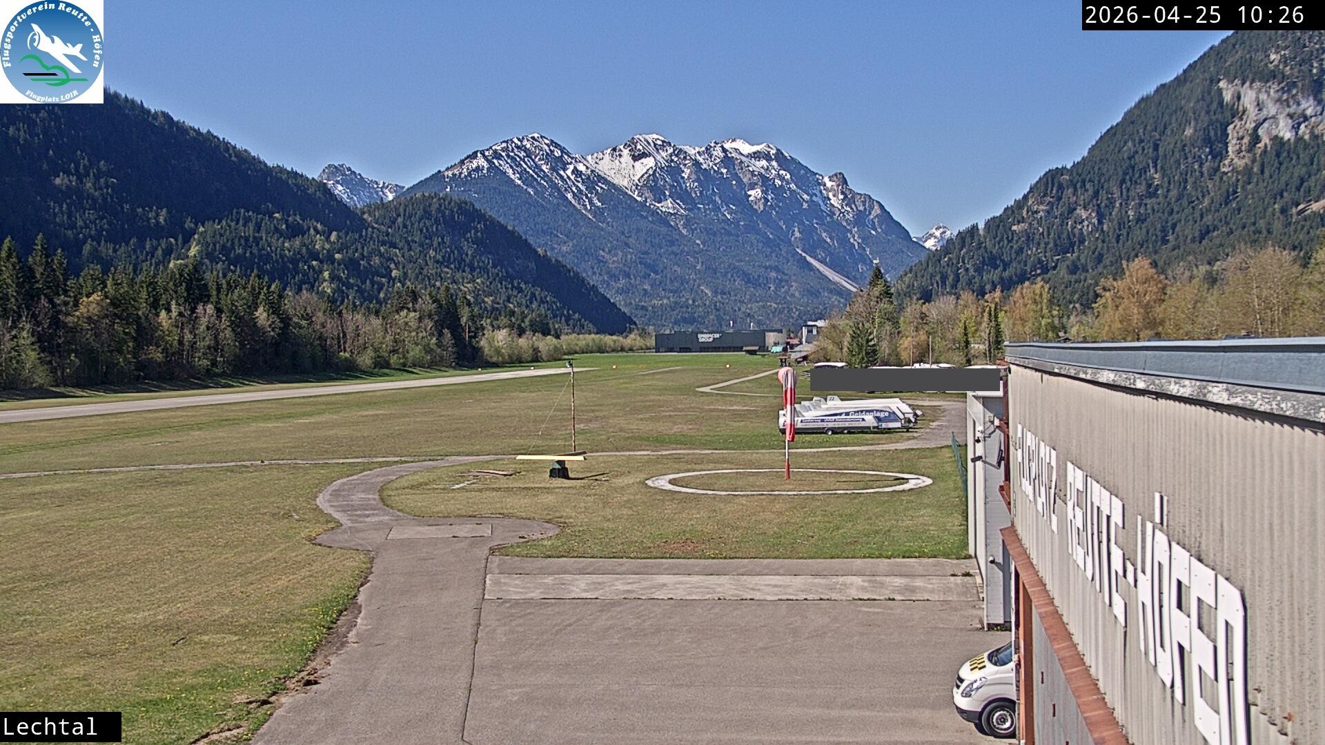 Archived image Webcam Hoefen airport, Tyrol