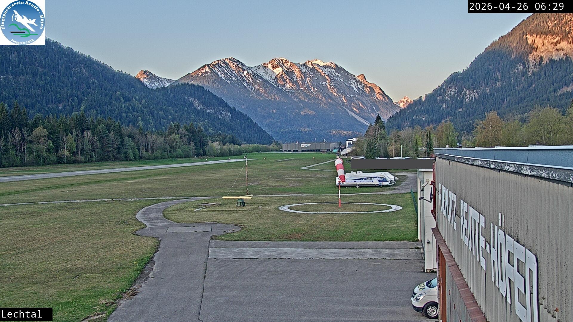 Archiv Foto Webcam Flugplatz Höfen, Tirol