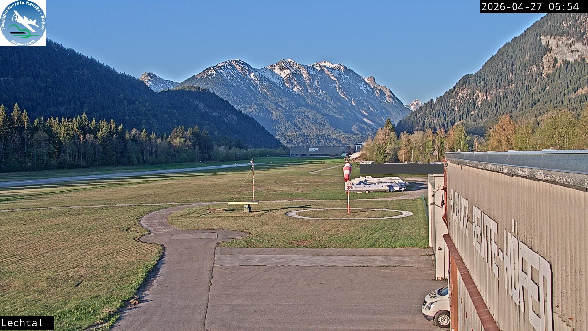 Archived image Webcam Hoefen airport, Tyrol