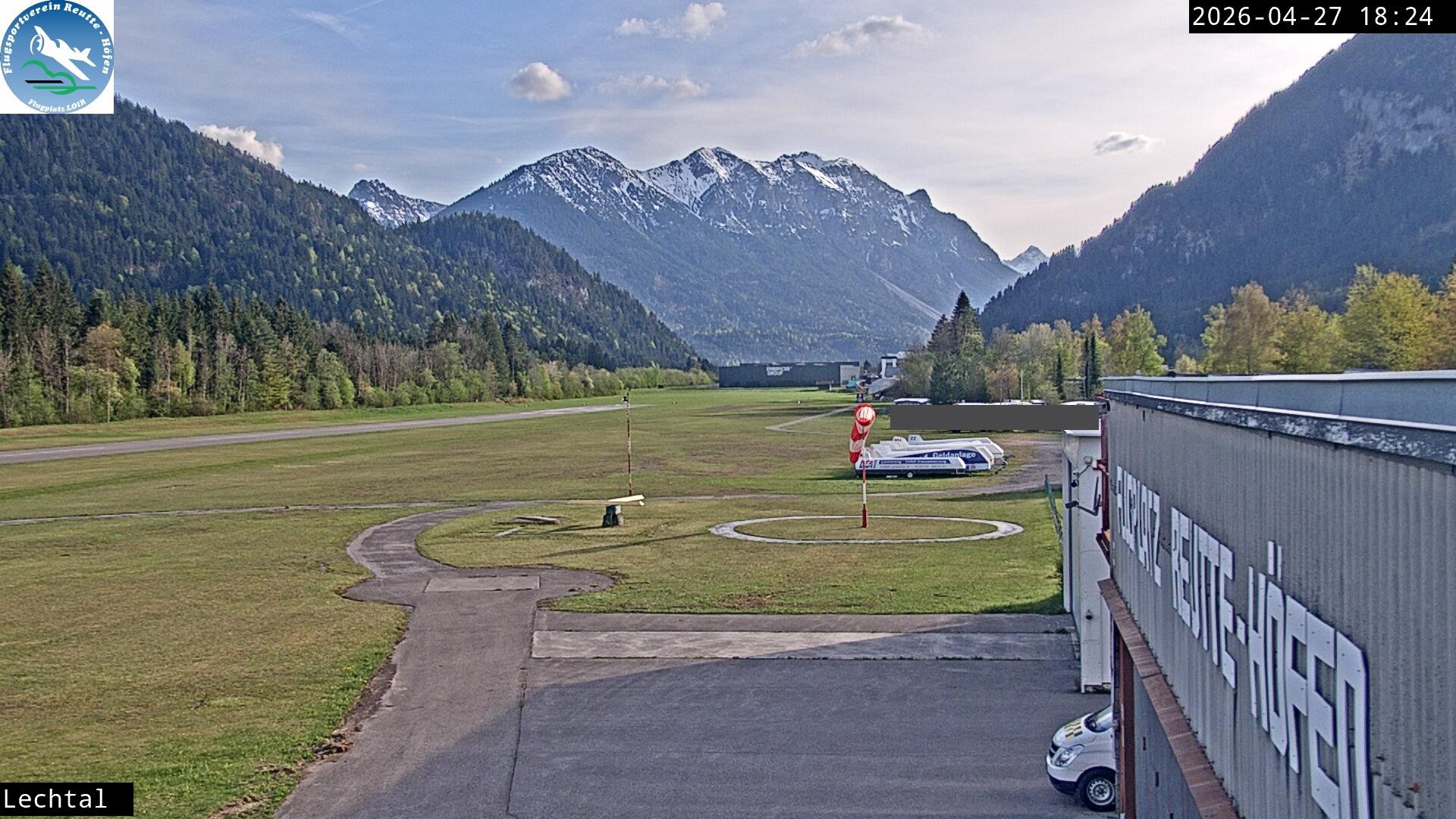Archived image Webcam Hoefen airport, Tyrol