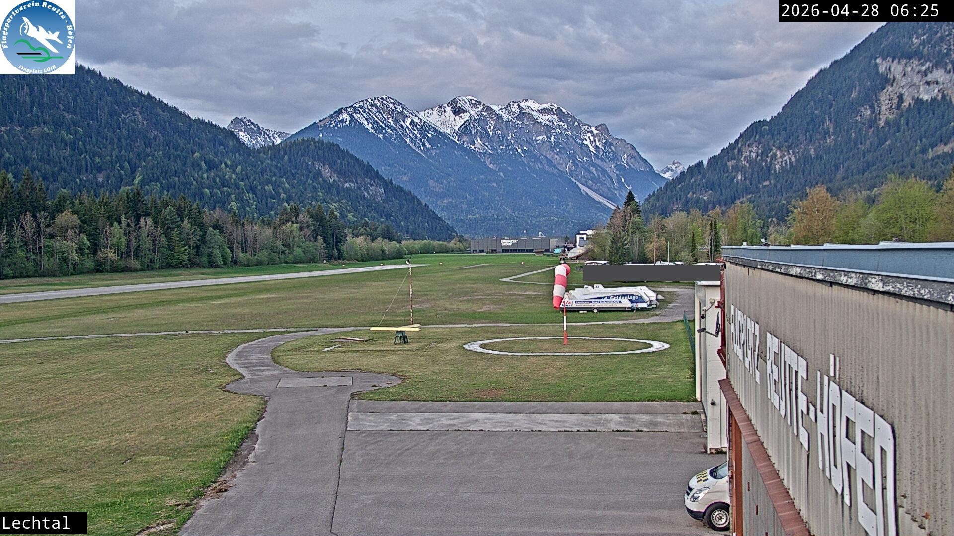 Archiv Foto Webcam Flugplatz Höfen, Tirol
