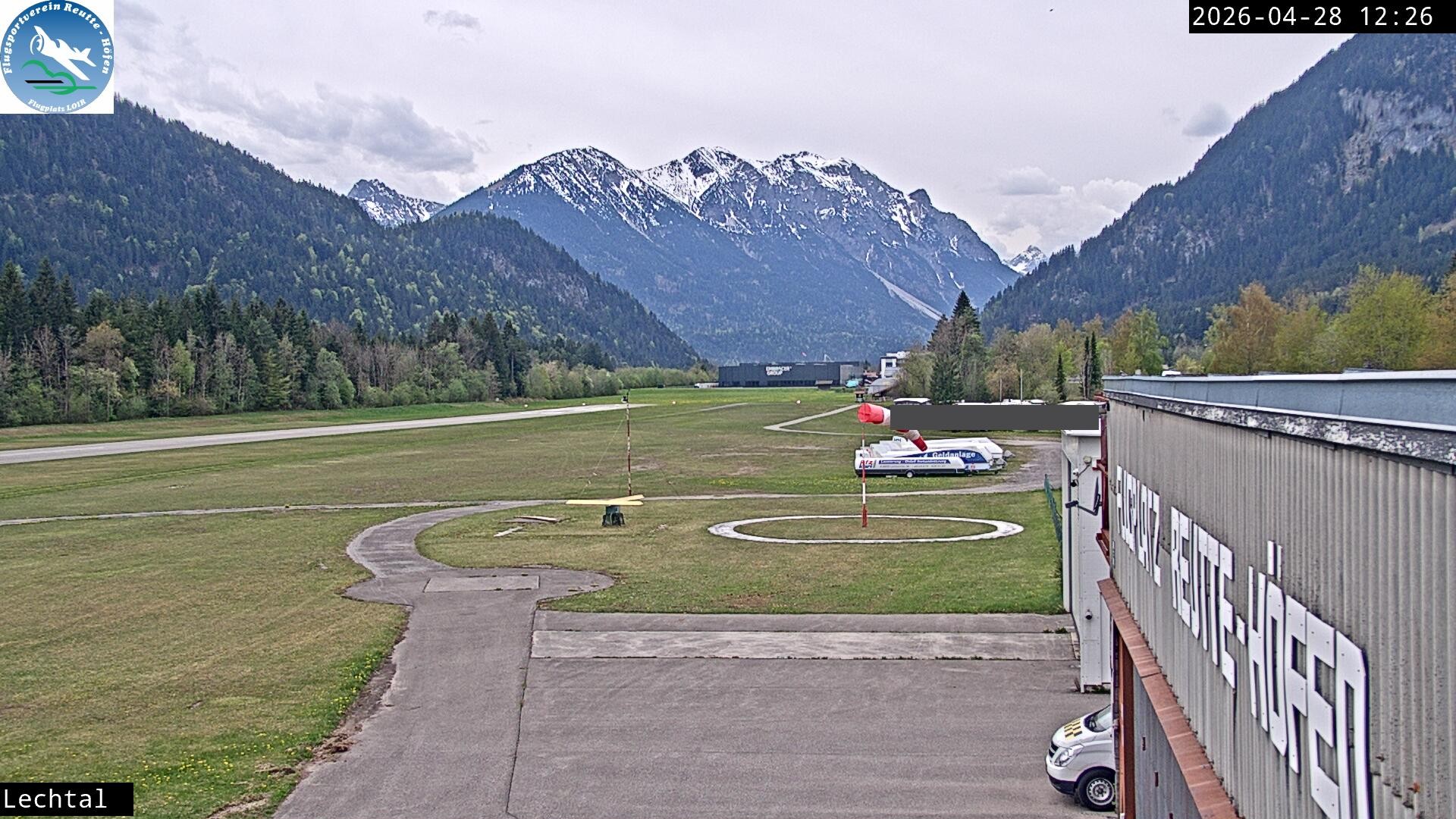 Archived image Webcam Hoefen airport, Tyrol