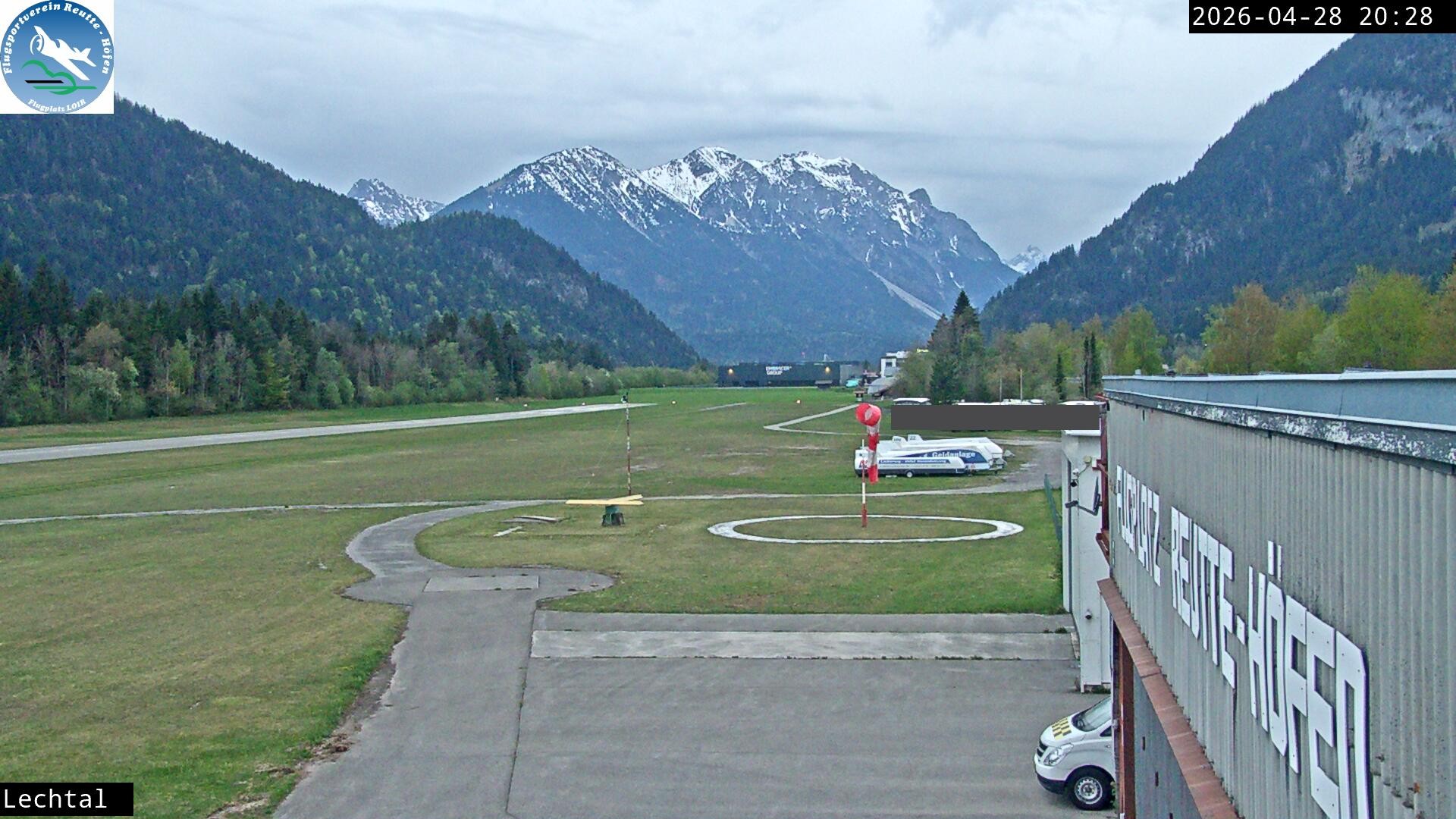 Archived image Webcam Hoefen airport, Tyrol