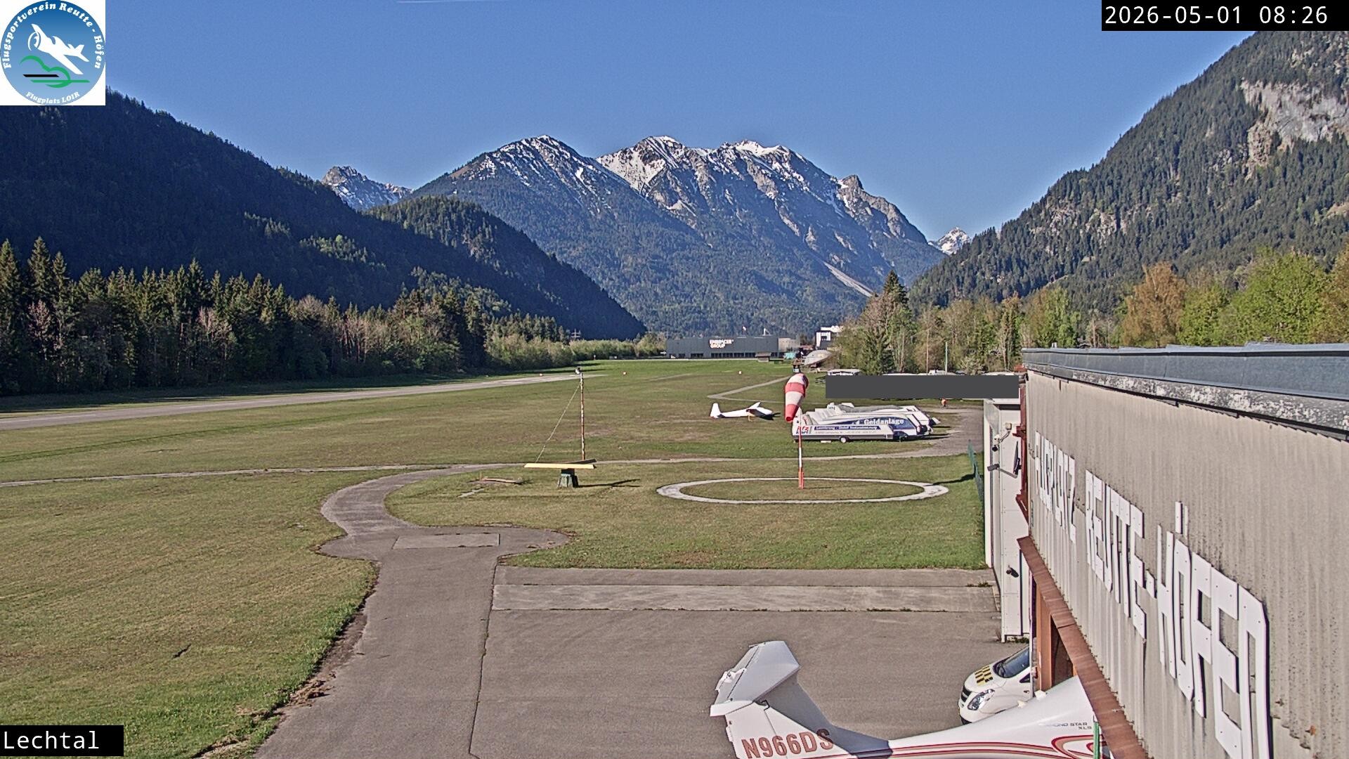 Archived image Webcam Hoefen airport, Tyrol