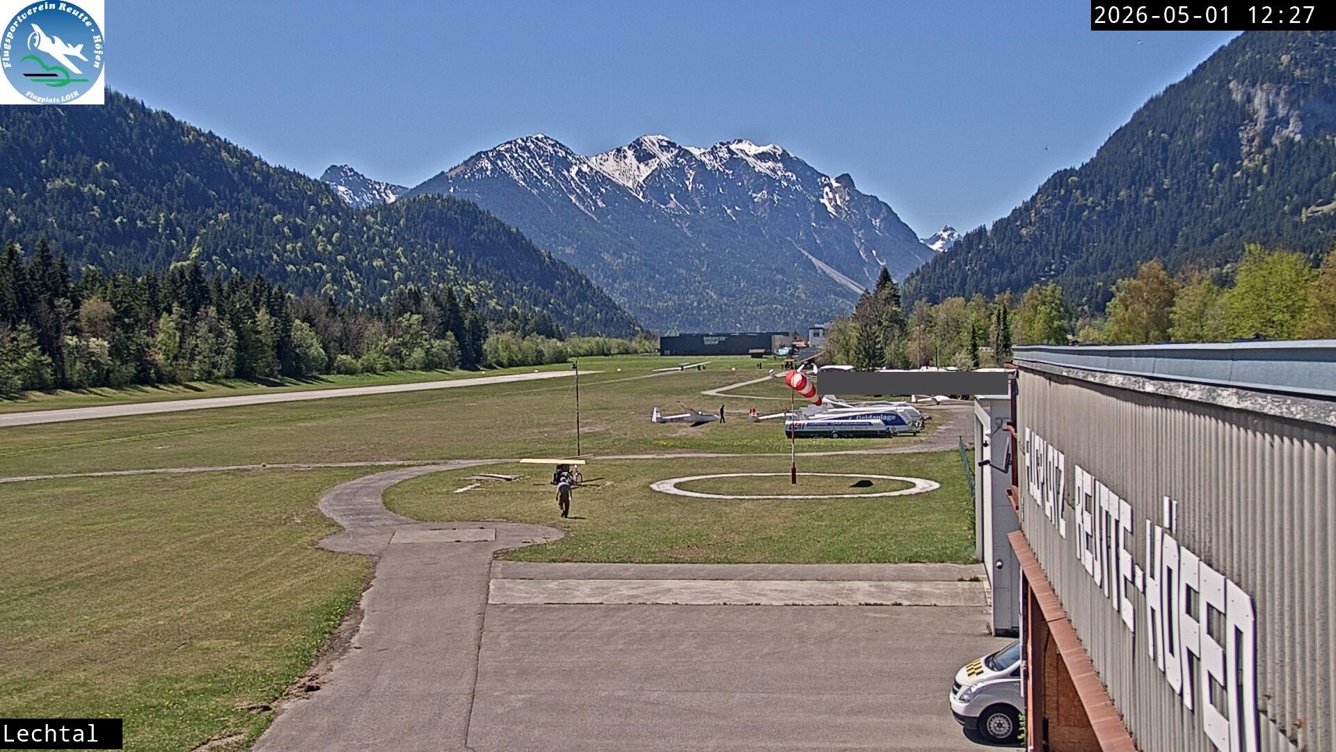 Archived image Webcam Hoefen airport, Tyrol