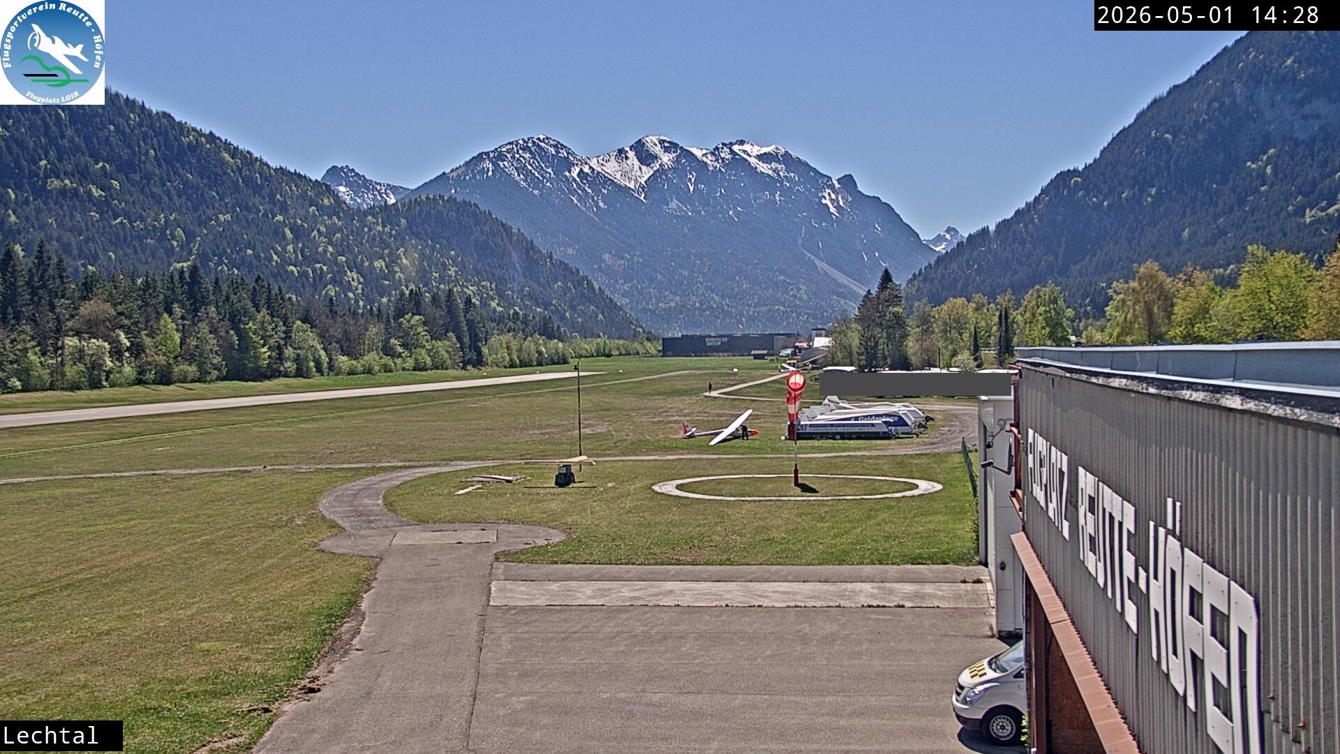 Archived image Webcam Hoefen airport, Tyrol