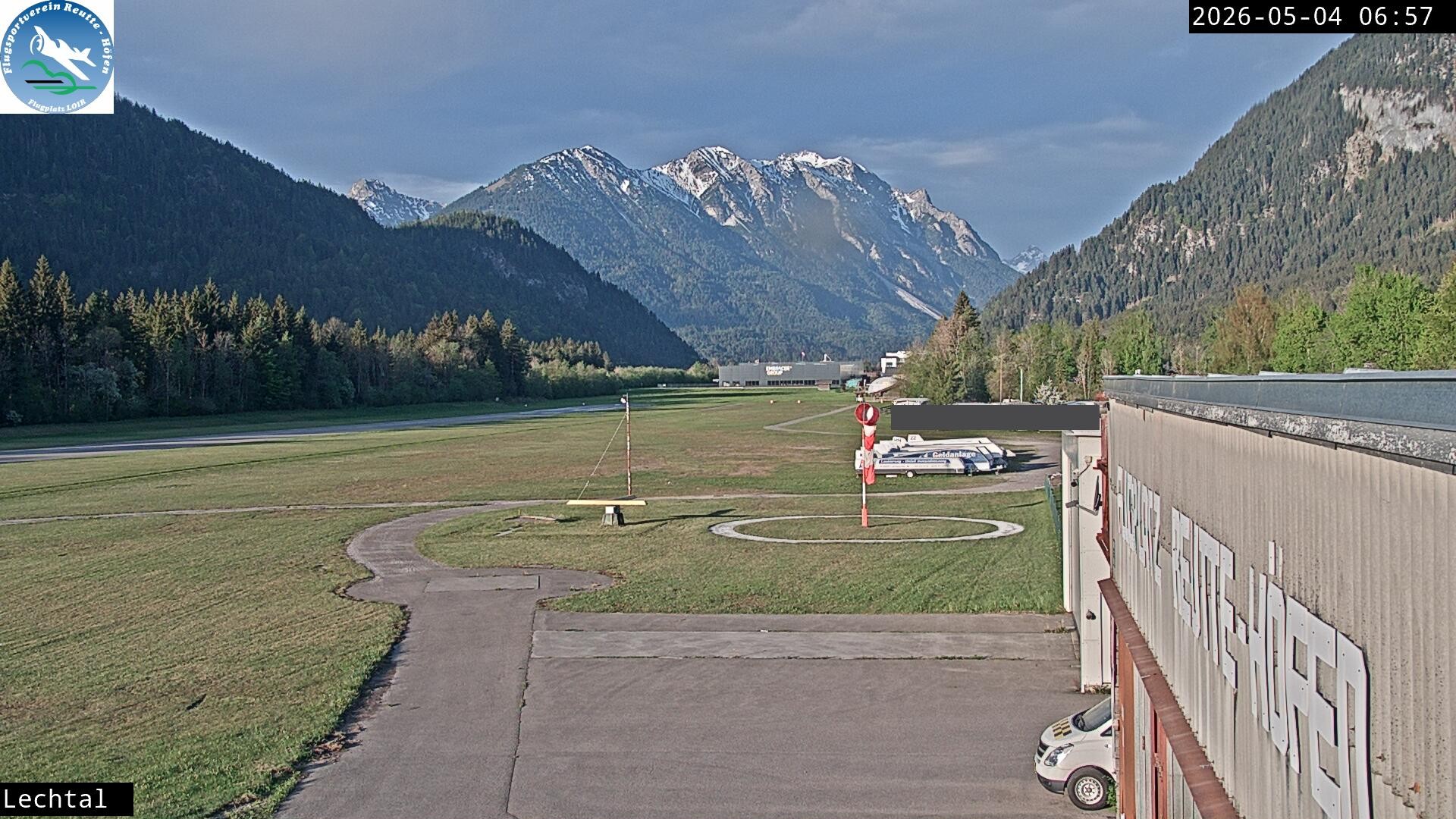 Archived image Webcam Hoefen airport, Tyrol