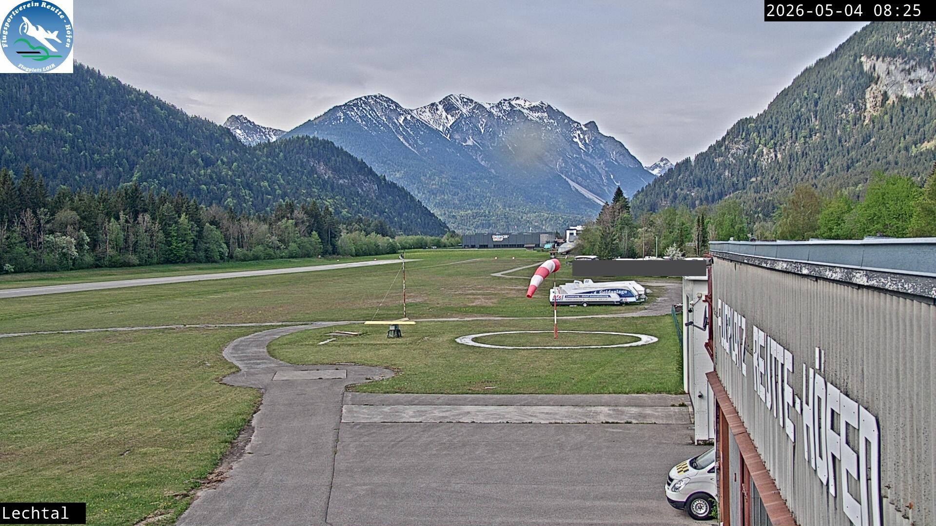 Archived image Webcam Hoefen airport, Tyrol