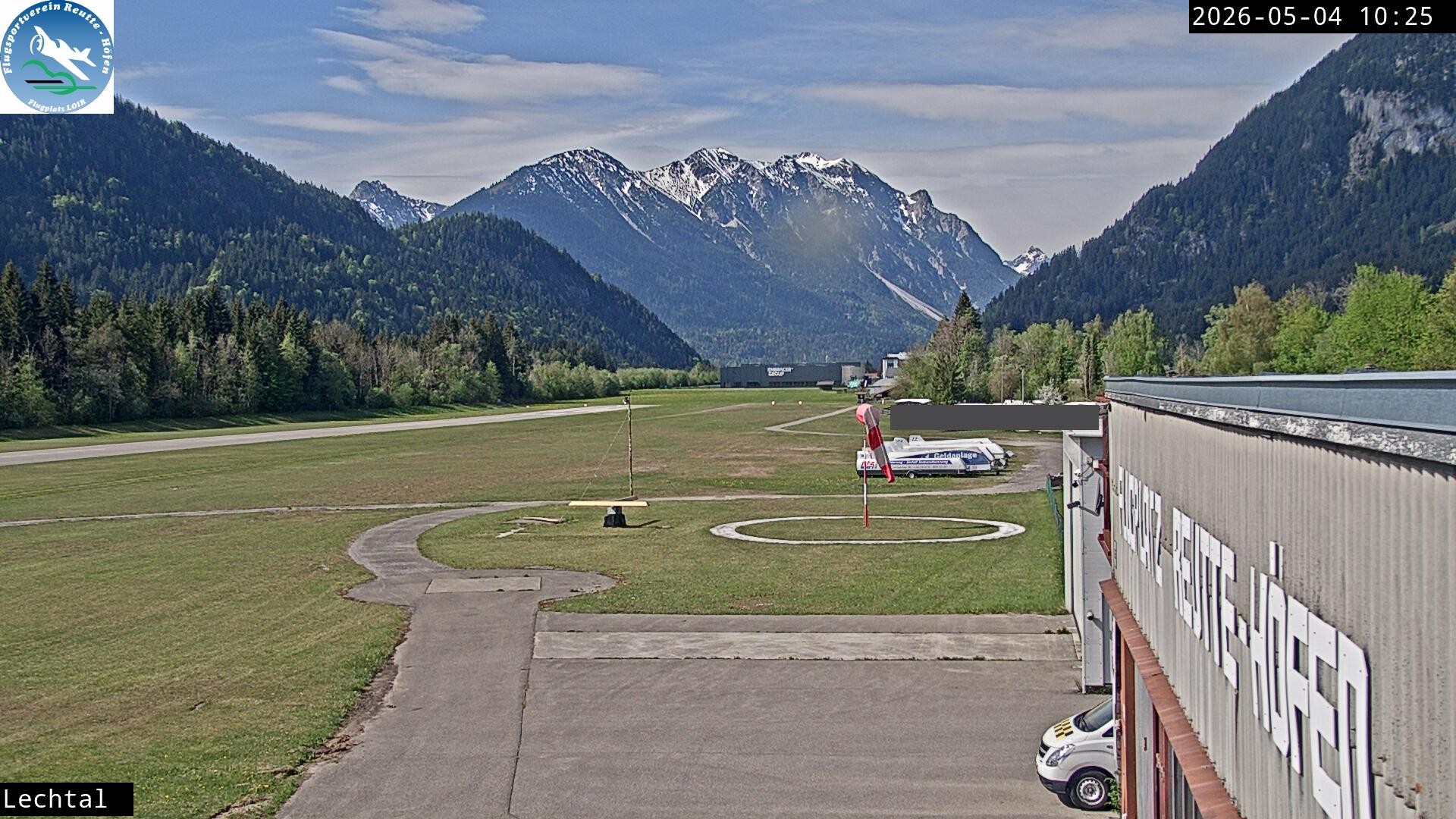 Archived image Webcam Hoefen airport, Tyrol