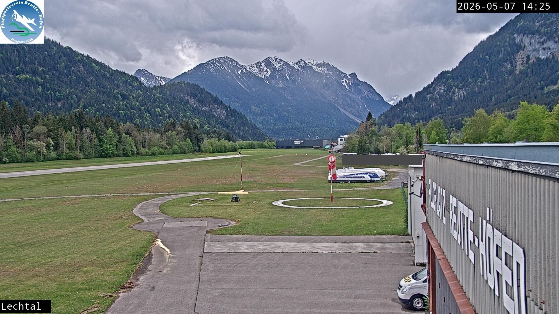 Archiv Foto Webcam Flugplatz Höfen, Tirol